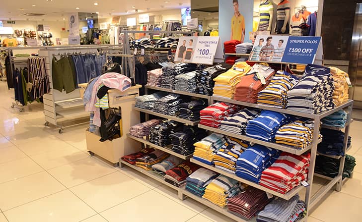 Max - Rajouri Garden Market, New Delhi