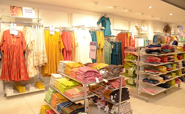 Max - Rajouri Garden Market, New Delhi