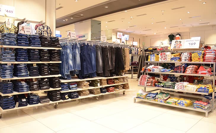 Max - Rajouri Garden Market, New Delhi