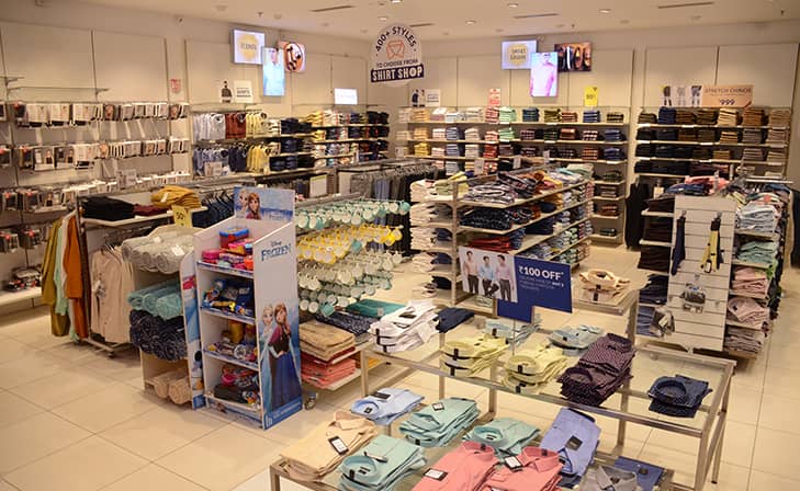 Max - Rajouri Garden Market, New Delhi