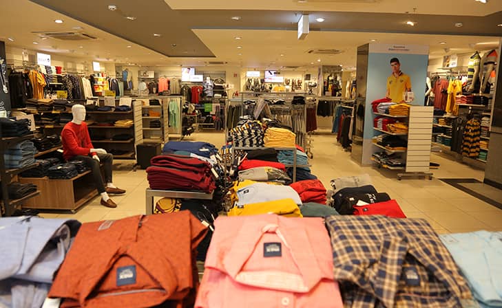 Max - Rajouri Garden Market, New Delhi