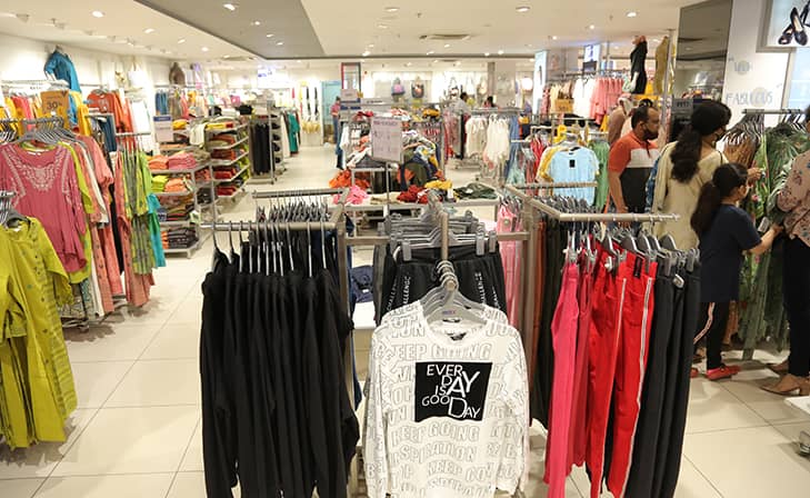 Max - Rajouri Garden Market, New Delhi