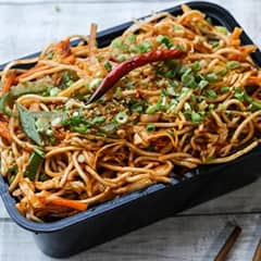 Veggie Noodles In Chilli Garlic Regular