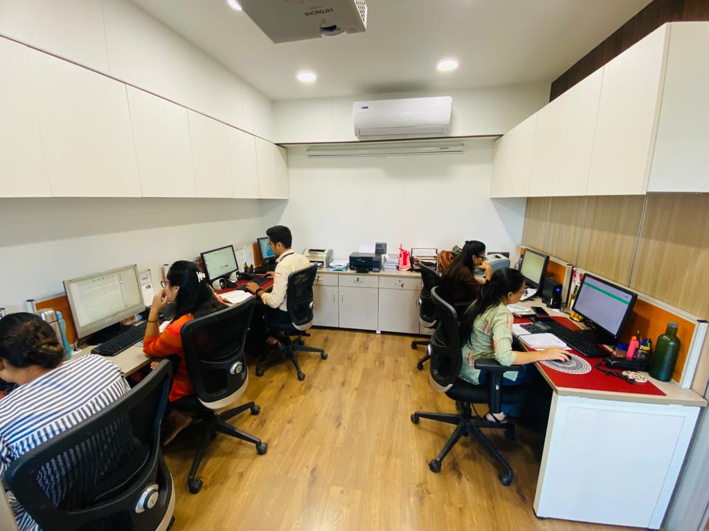 Motilal Oswal Financial Services Limited - Adajan, Surat