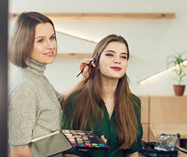 Diploma in Pro Makeup Artistry