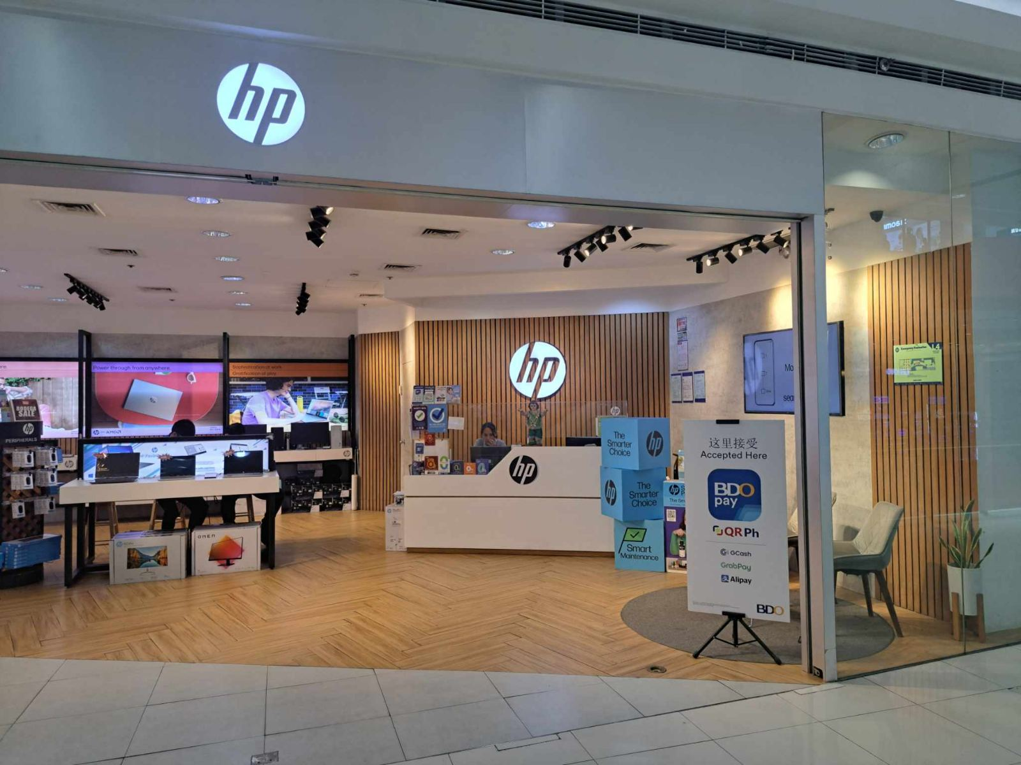 HP - EDSA Corner North Avenue, Quezon