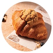 Blueberry Cheesecake Croissant
