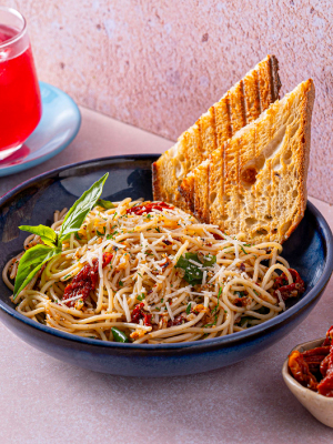 Spaghetti Aglio E Olio