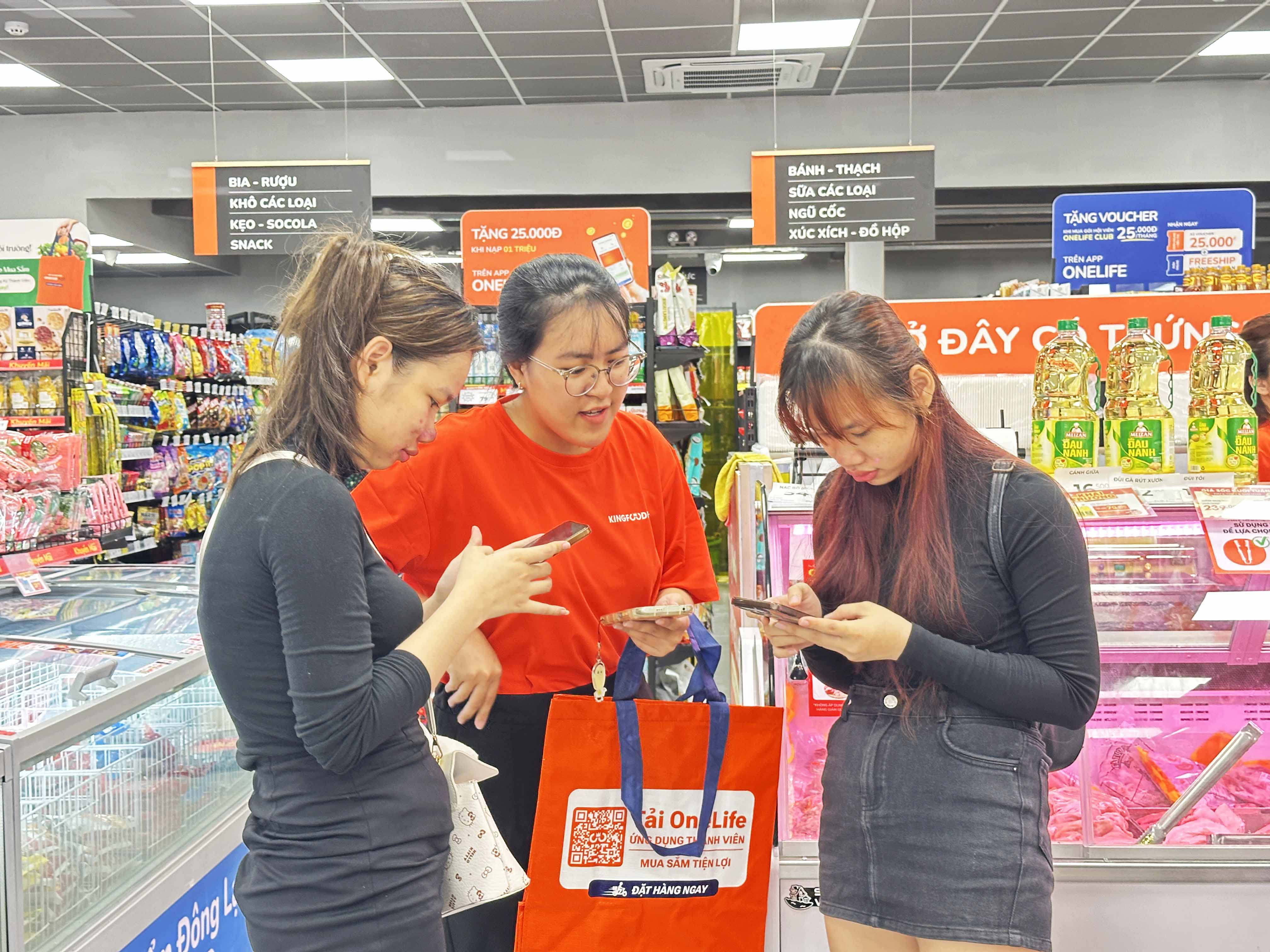 Kingfoodmart - Phường Chánh Hưng, Hồ Chí Minh