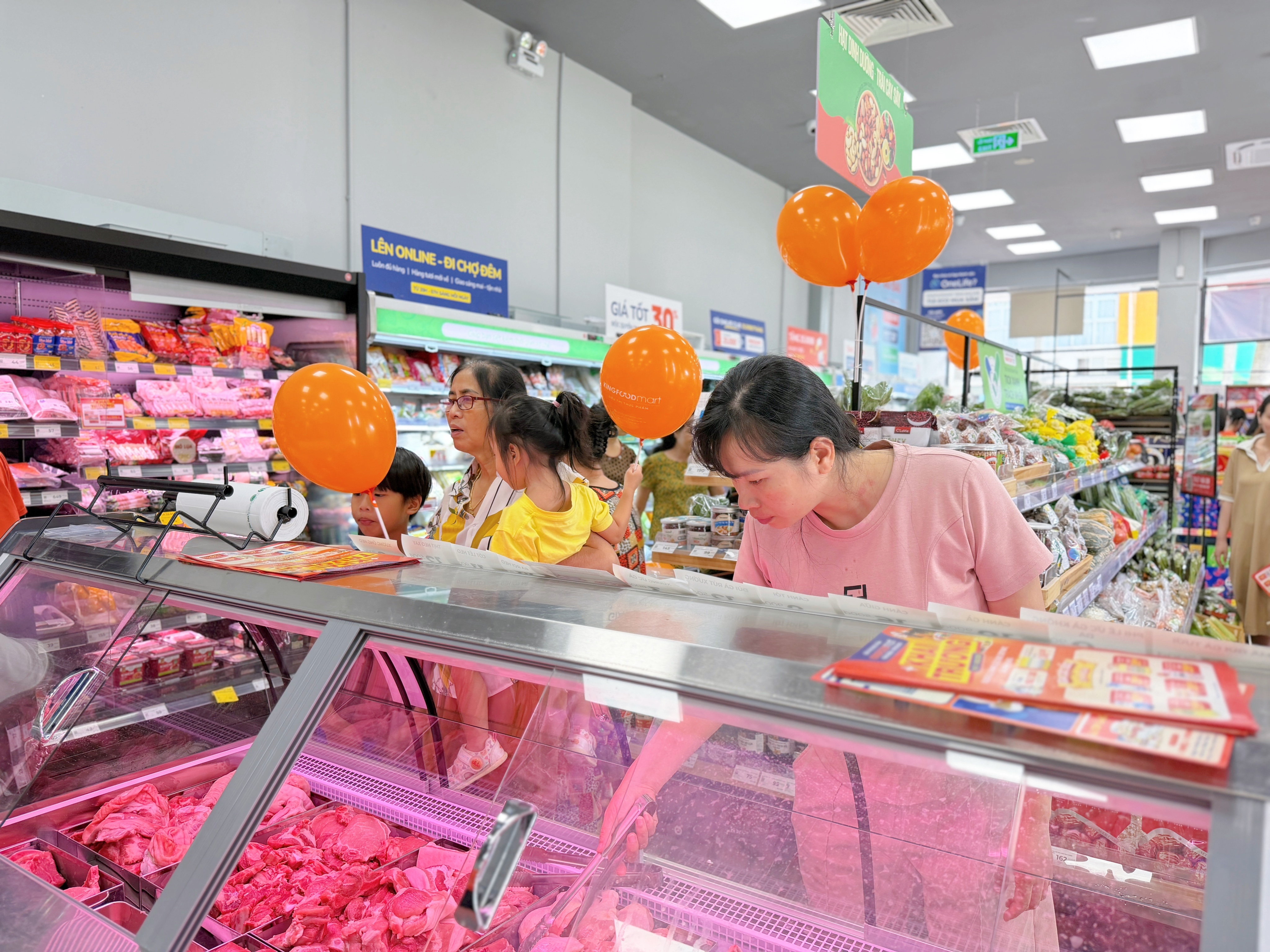 Kingfoodmart - Xã Bình Hưng, Hồ Chí Minh