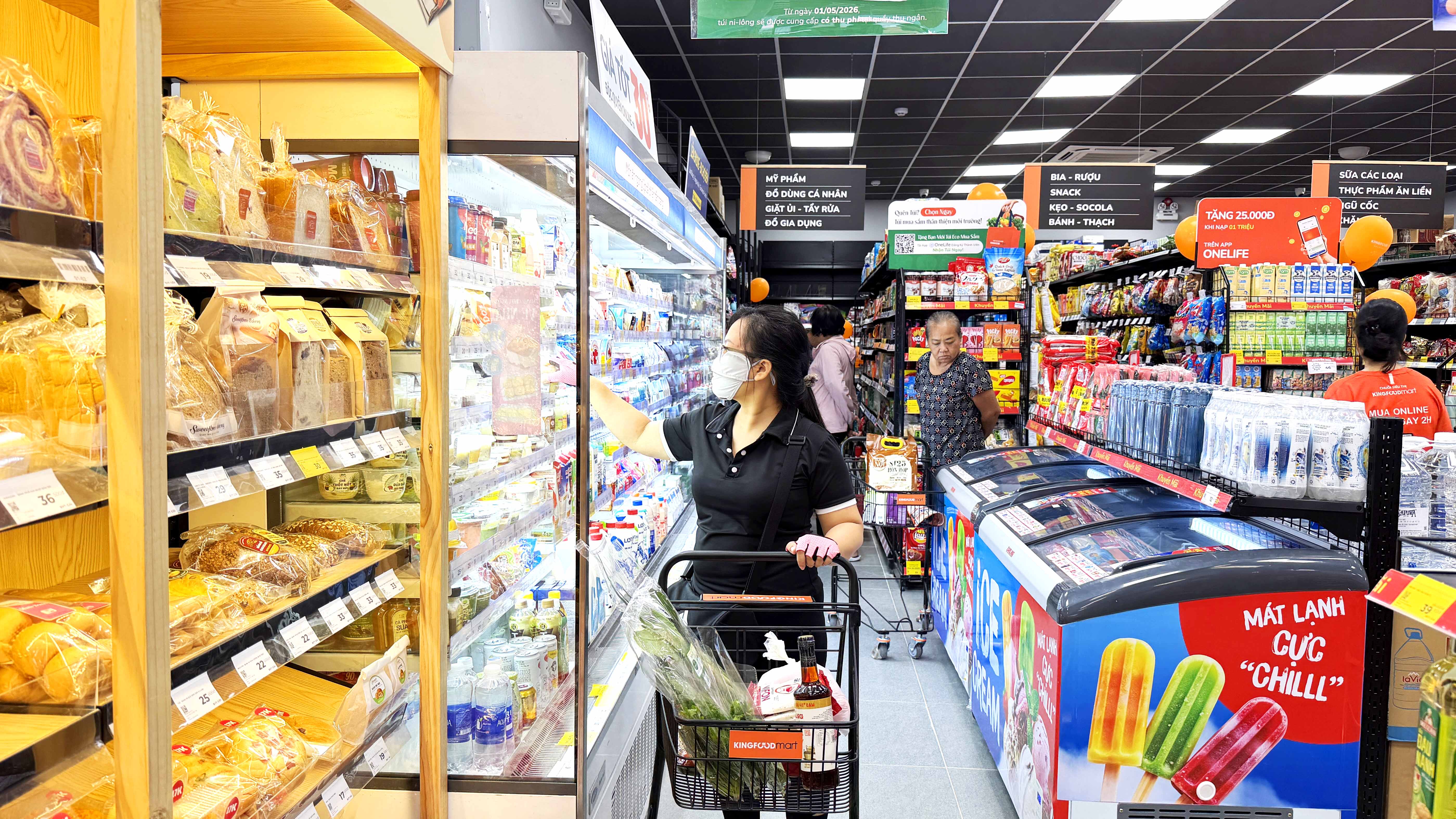 Kingfoodmart - Phường Bình Phú, Hồ Chí Minh City