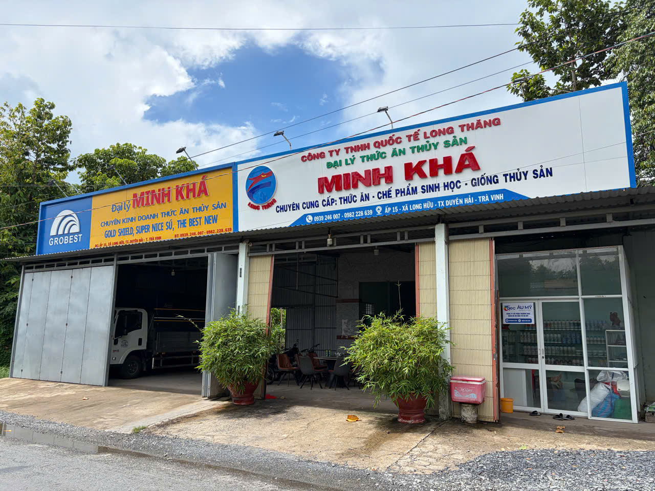Âu Mỹ AEC - Xã Long Hữu