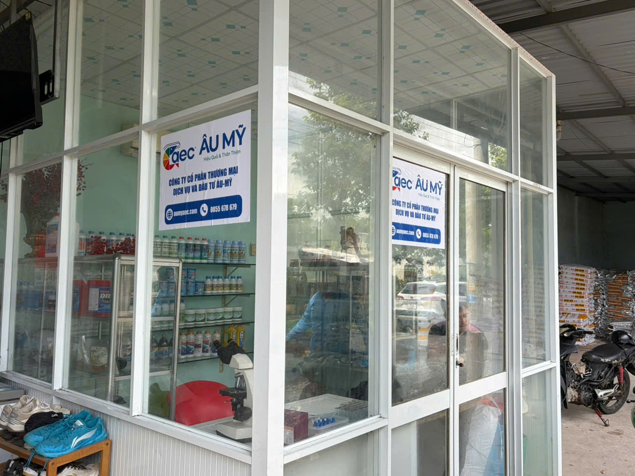 Âu Mỹ AEC - Xã Long Hữu