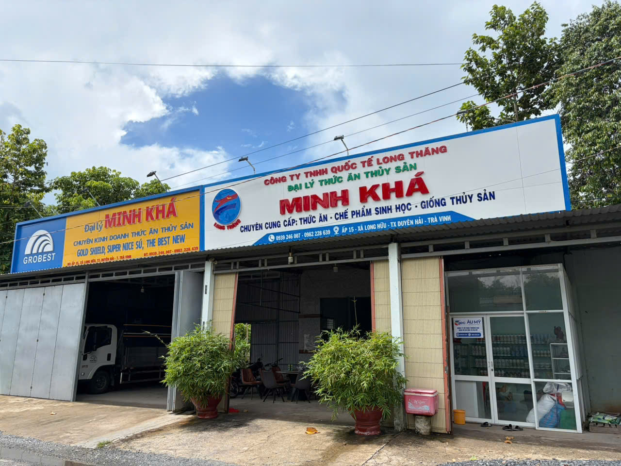 Âu Mỹ AEC - Xã Long Hữu
