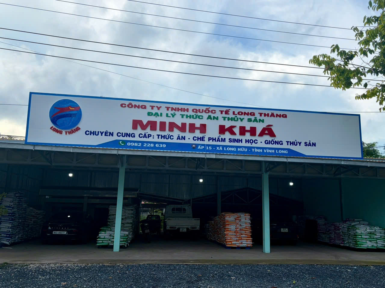 Âu Mỹ AEC - Xã Long Hữu