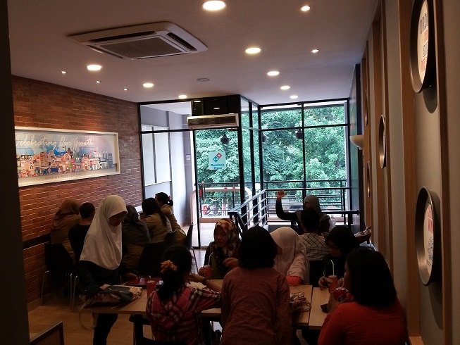 Domino's Pizza - Kel Kec Cipayung, Jakarta Timur