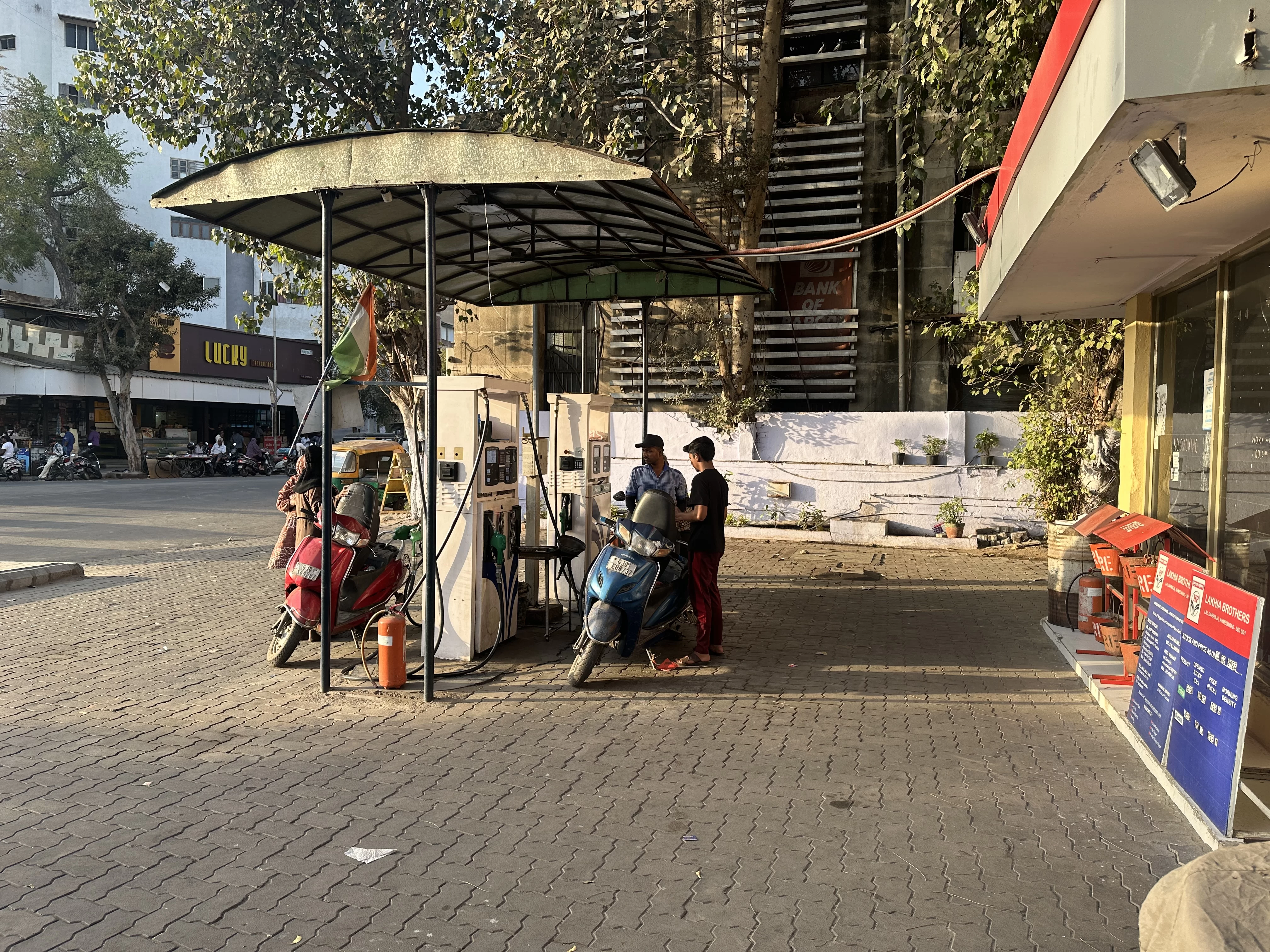 Hindustan Petroleum Corporation Limited - Lal Darwaja, Ahmedabad