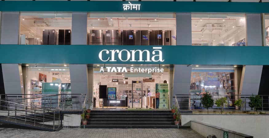 croma laptop store near me