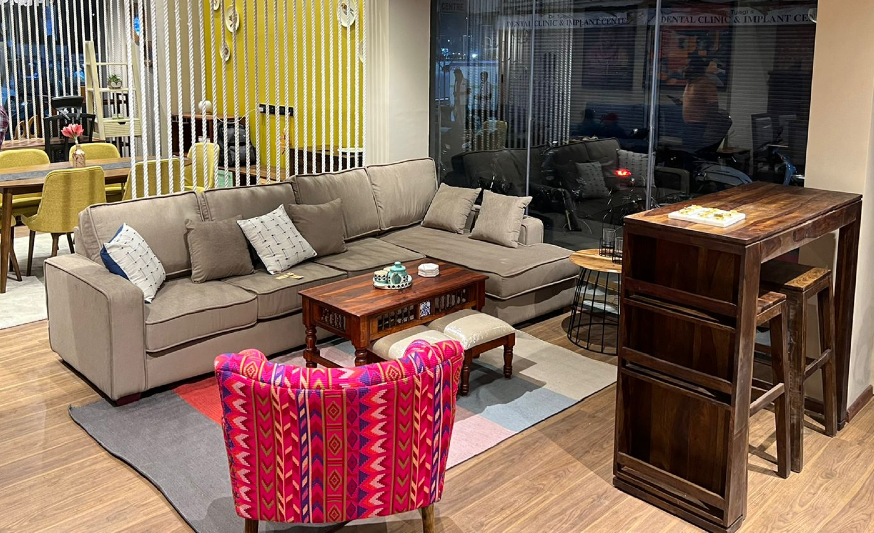 Studio Pepperfry - Arera Colony, Bhopal