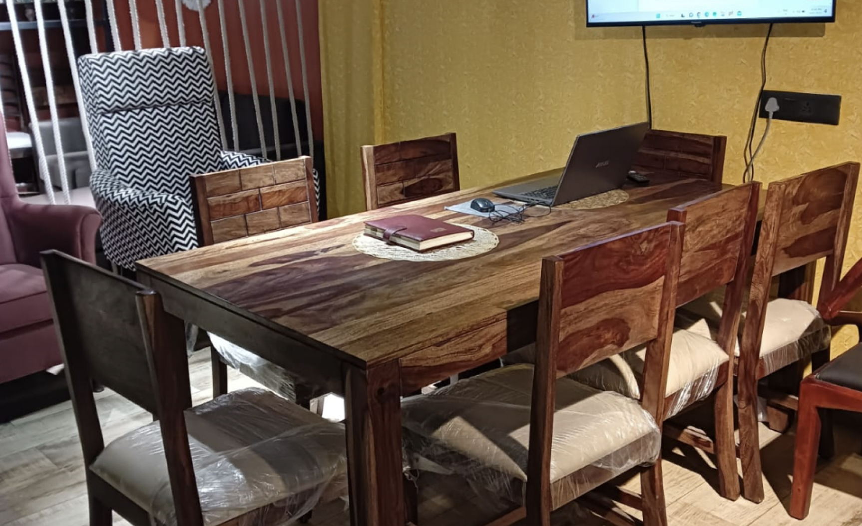 Studio Pepperfry - Mowa, Raipur