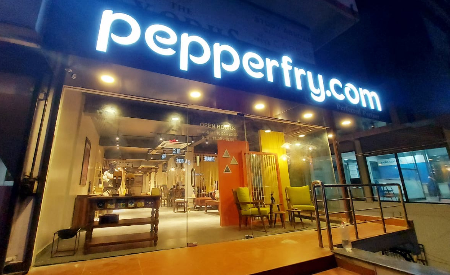 Studio Pepperfry - Edappally, Kochi