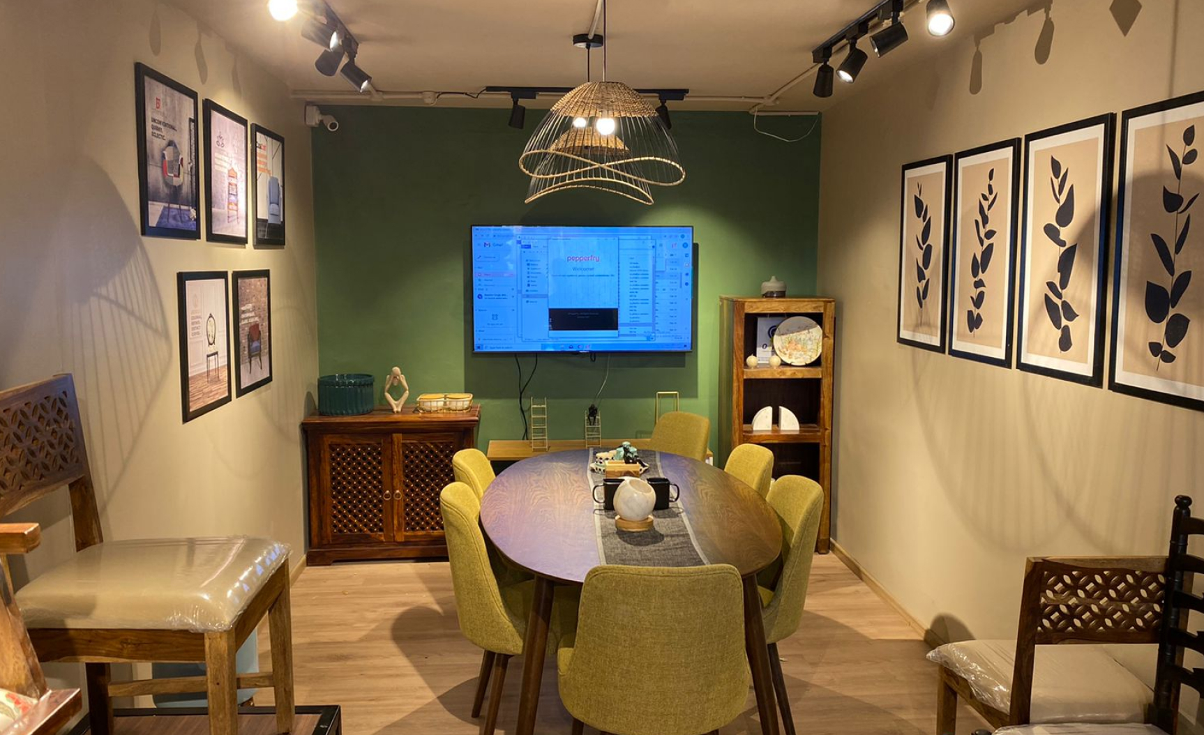 Studio Pepperfry - Nashik Pune Road, Nashik