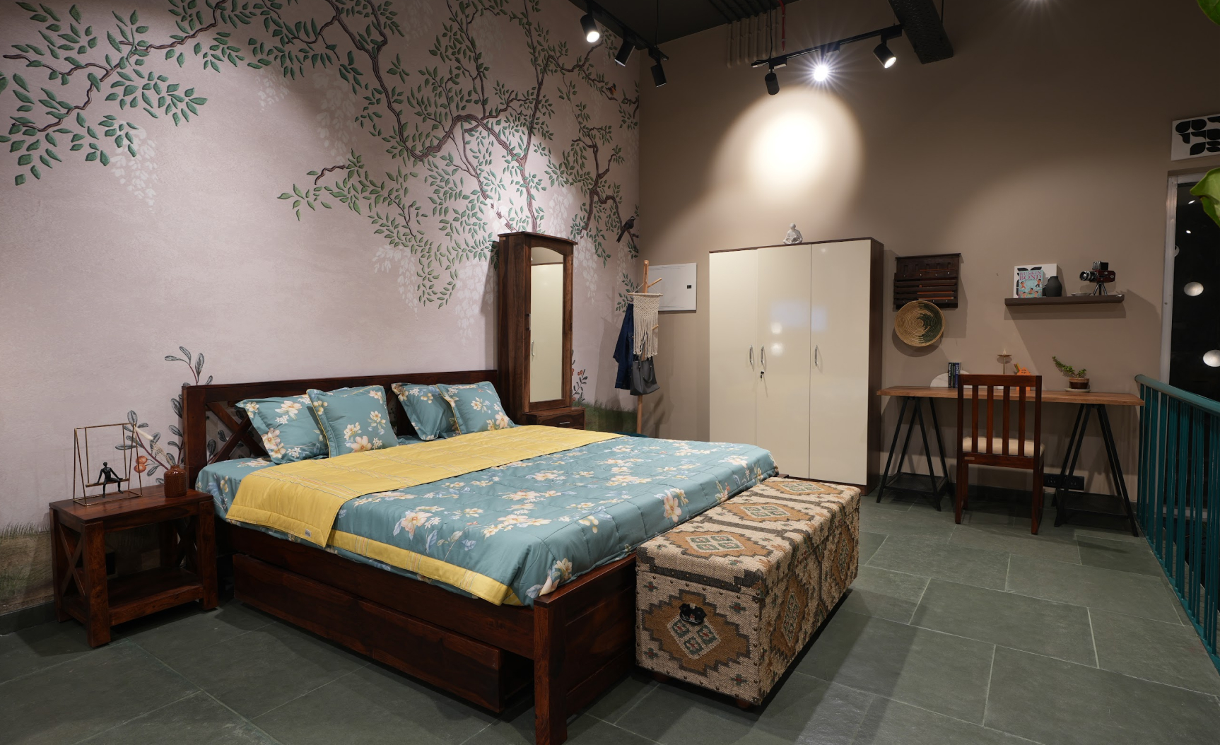 Studio Pepperfry - Neerja Nagar, Bhopal