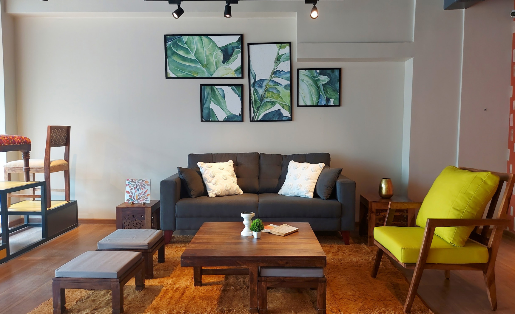 Studio Pepperfry - Bishop Palace Road, Thrissur