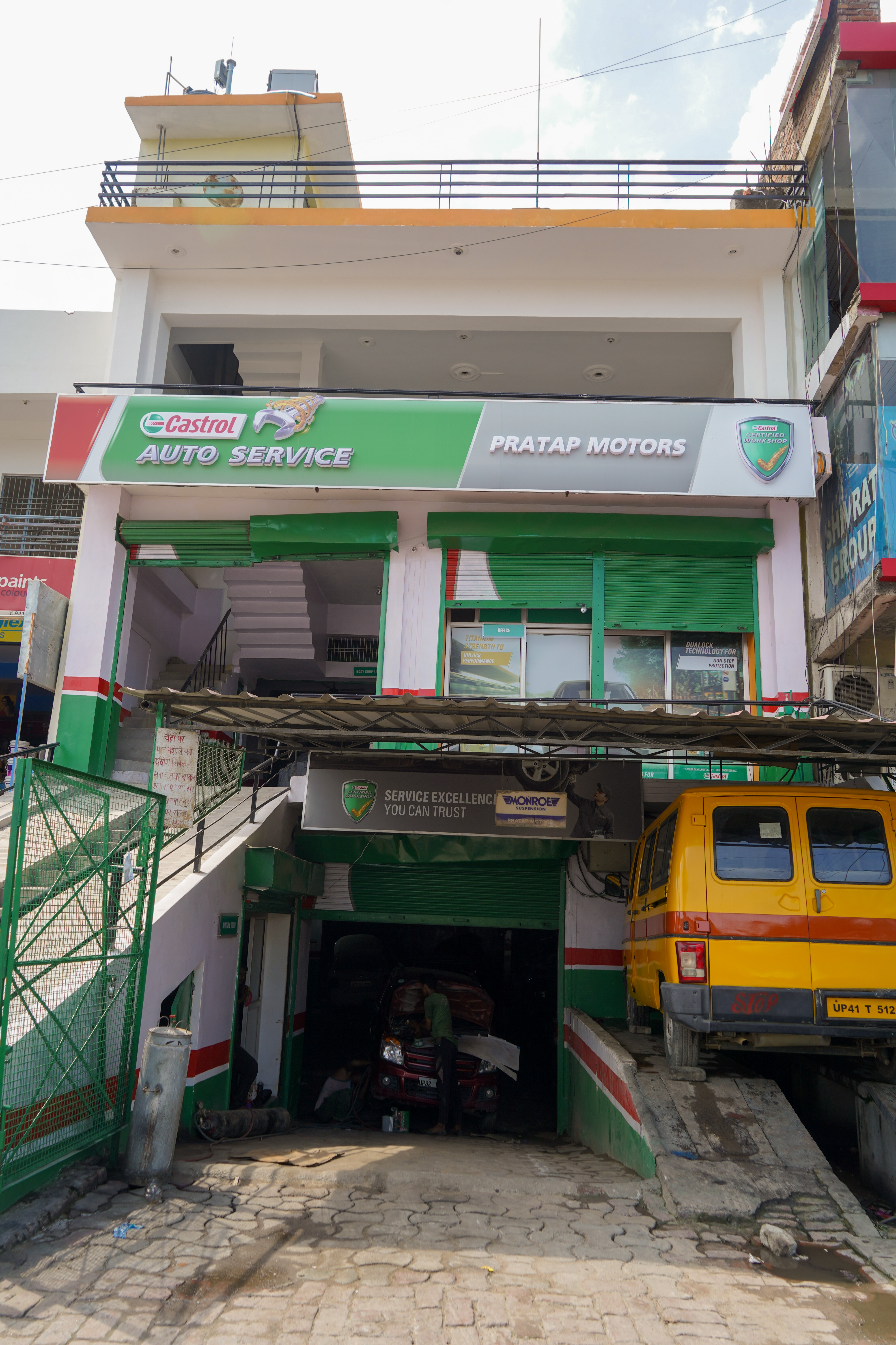 Castrol Auto Service - Chinhat, Lucknow