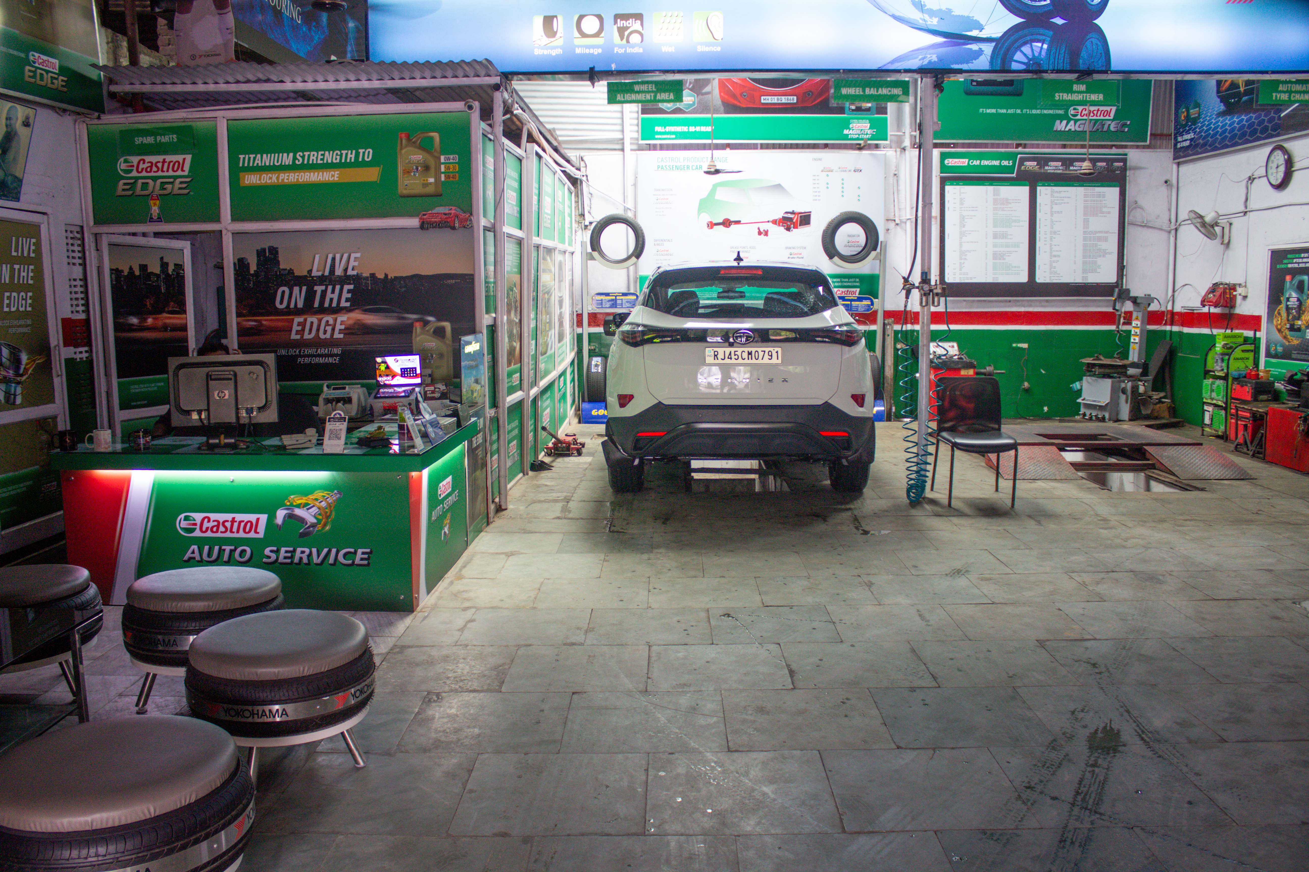 Castrol Auto Service - Vivekanand Colony, Jaipur