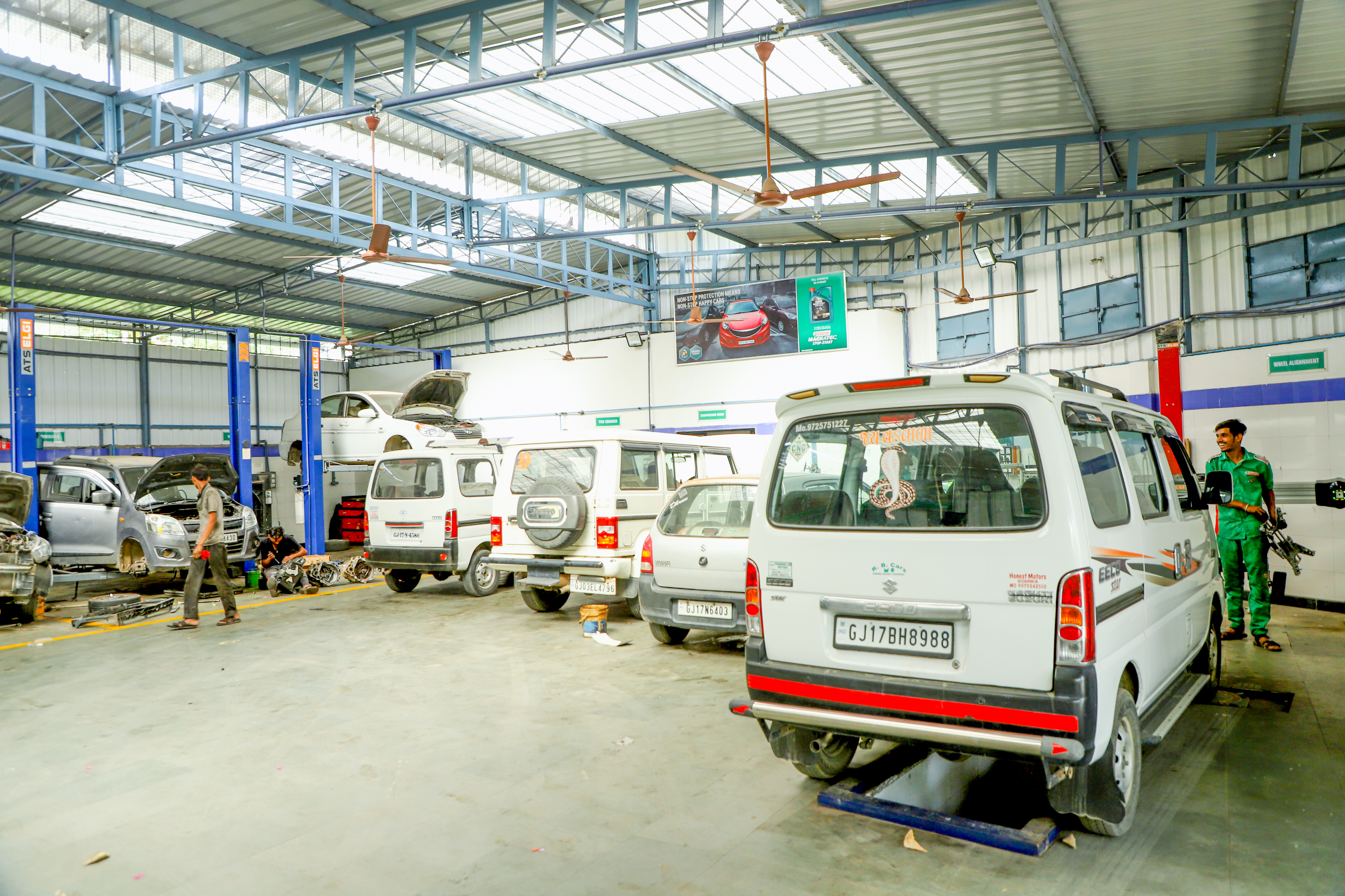 Castrol Auto Service - Godhra Lunawada Road, Godhra