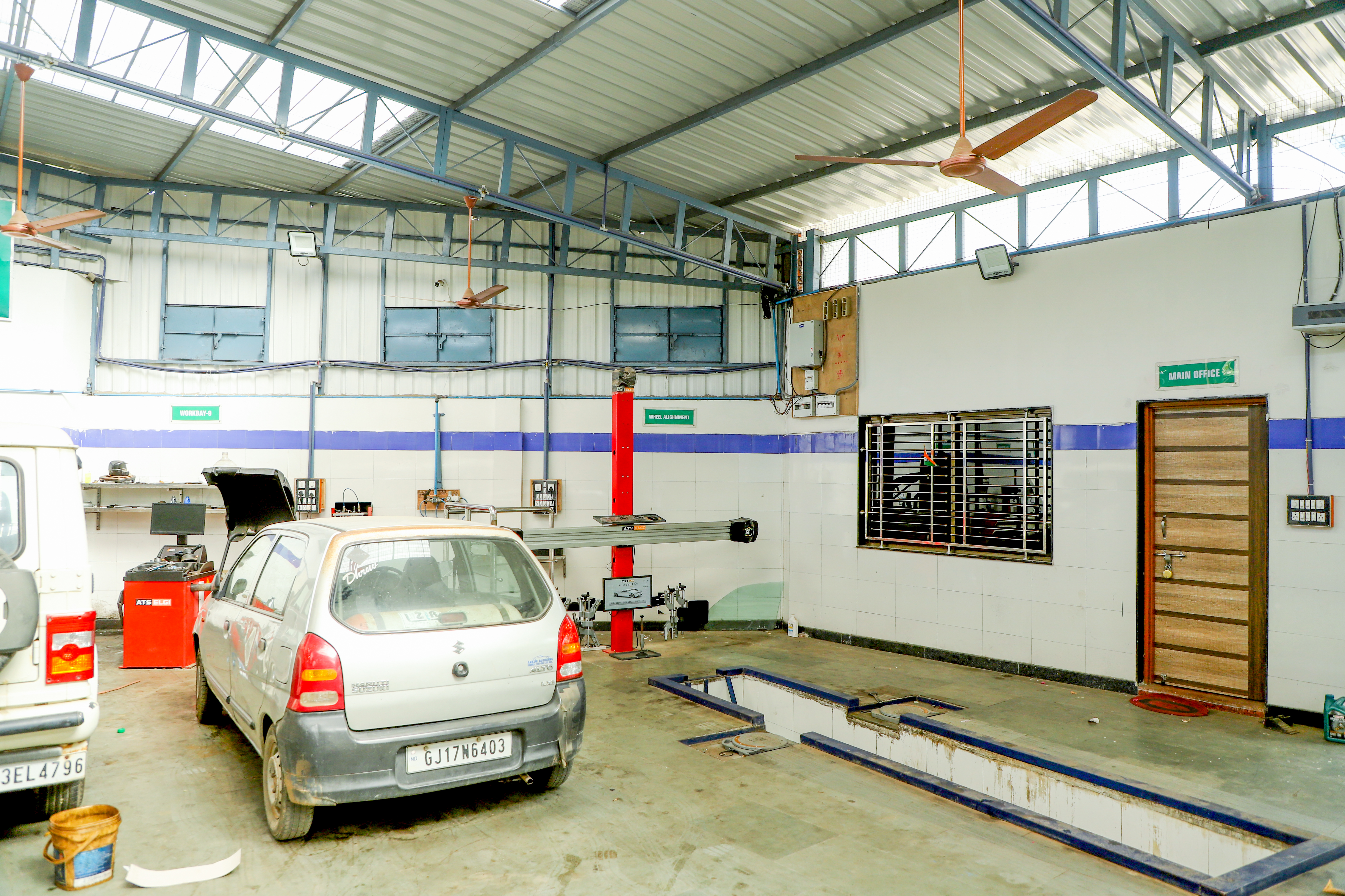 Castrol Auto Service - Godhra Lunawada Road, Godhra
