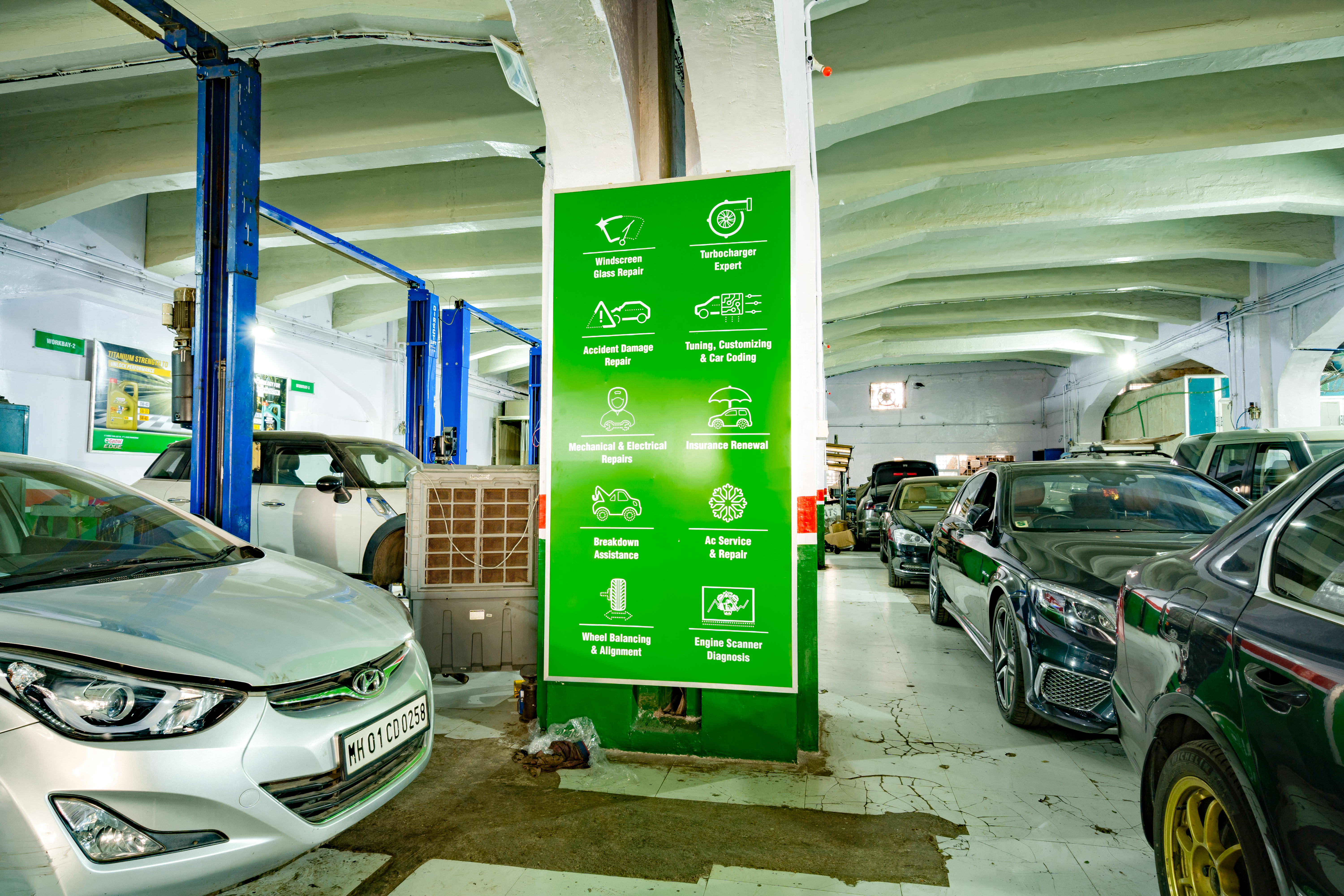 Castrol Auto Service - Lower E Moses Road, Mumbai