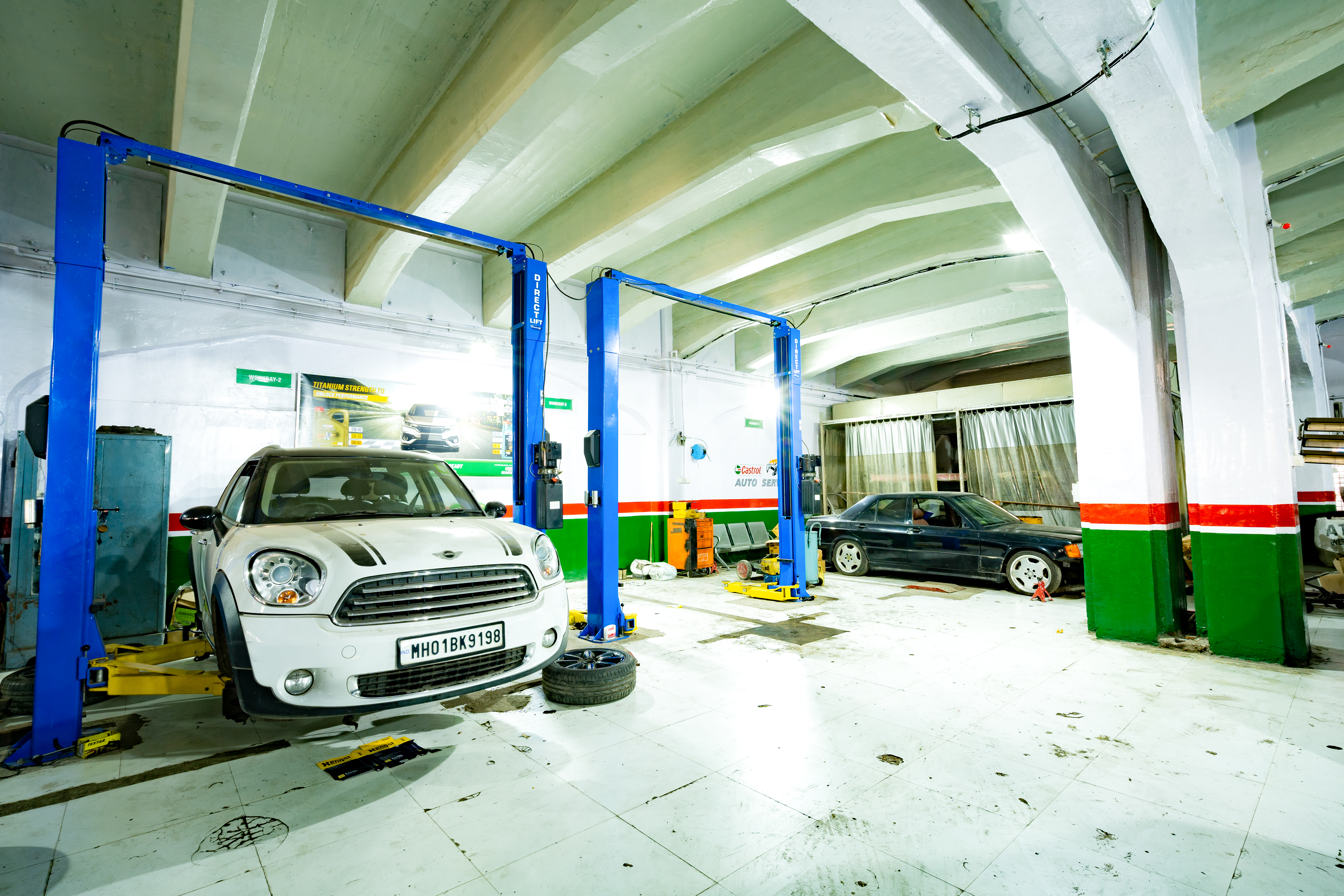 Castrol Auto Service - Lower E Moses Road, Mumbai
