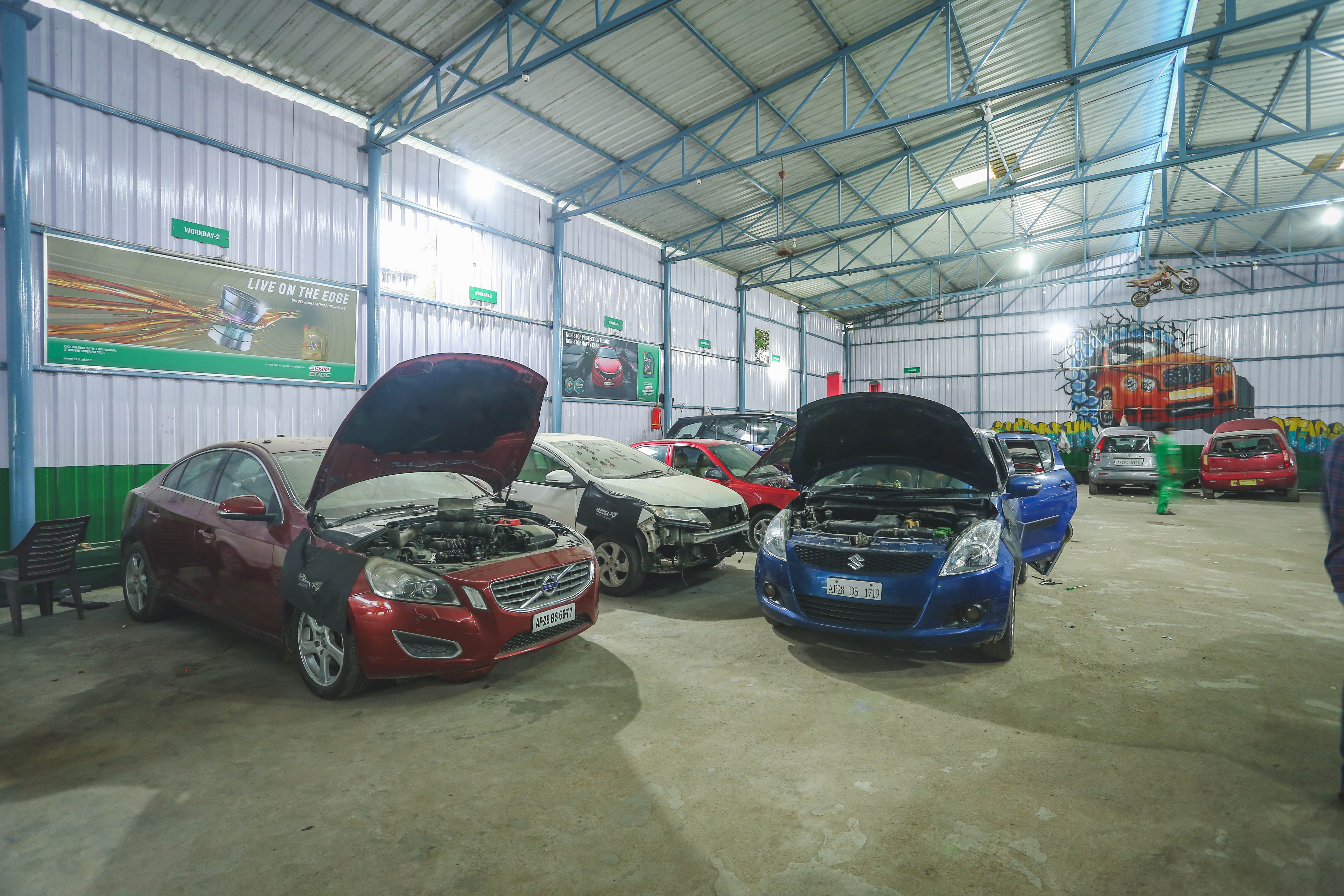 Castrol Auto Service - Puppalaguda, Rangareddy