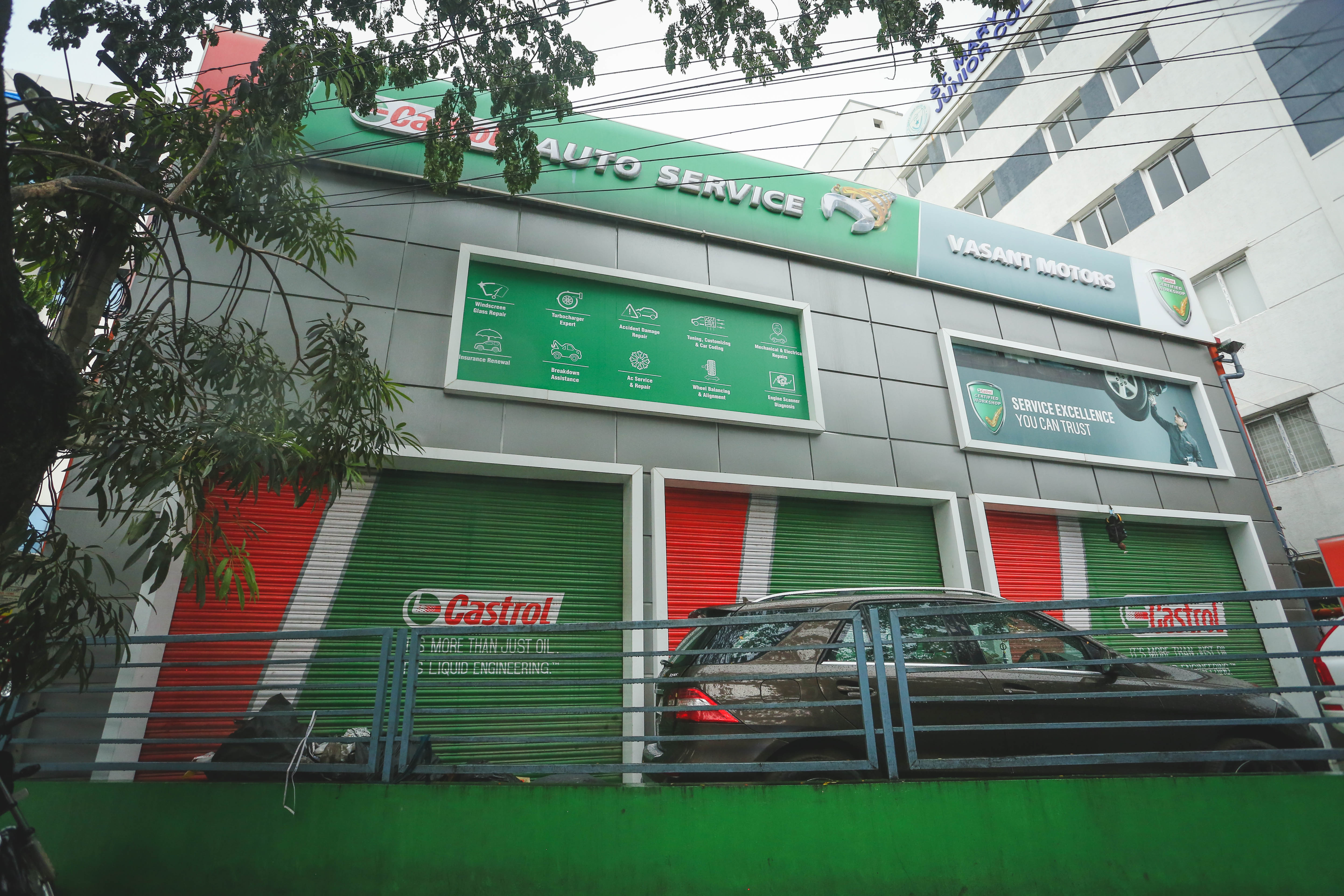 Castrol Auto Service - Kavuri Hills, Hyderabad