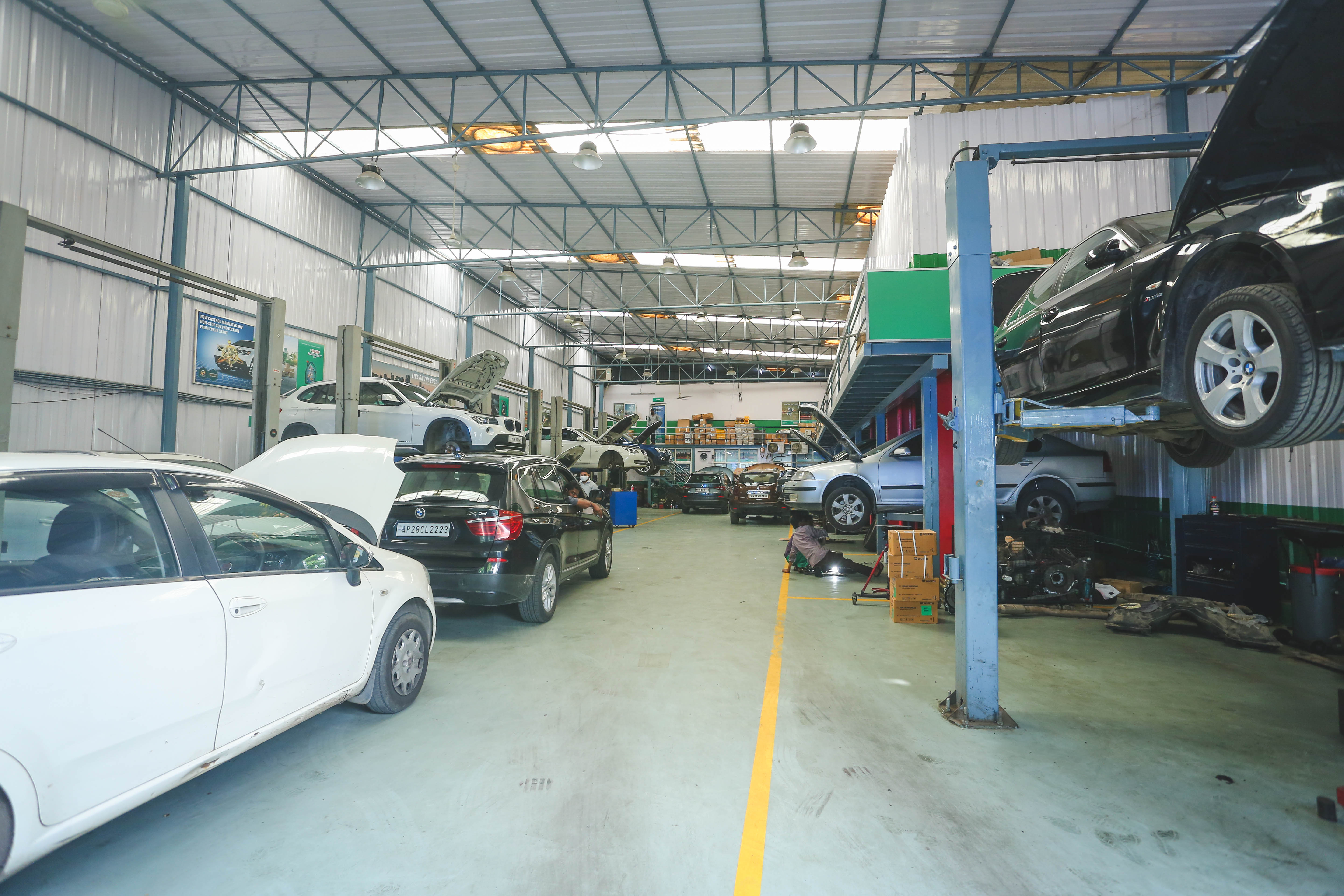 Castrol Auto Service - Kavuri Hills, Hyderabad