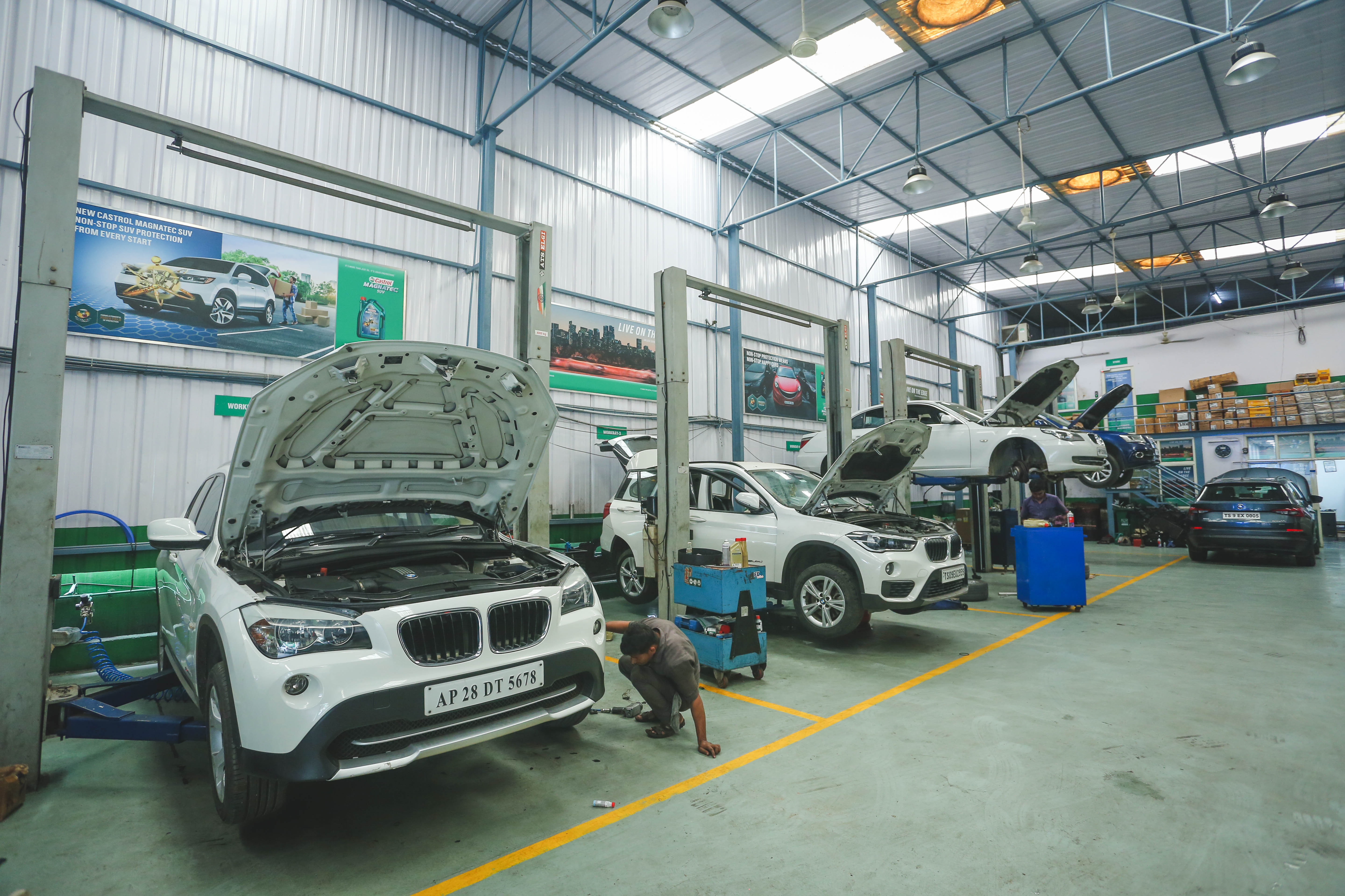 Castrol Auto Service - Kavuri Hills, Hyderabad