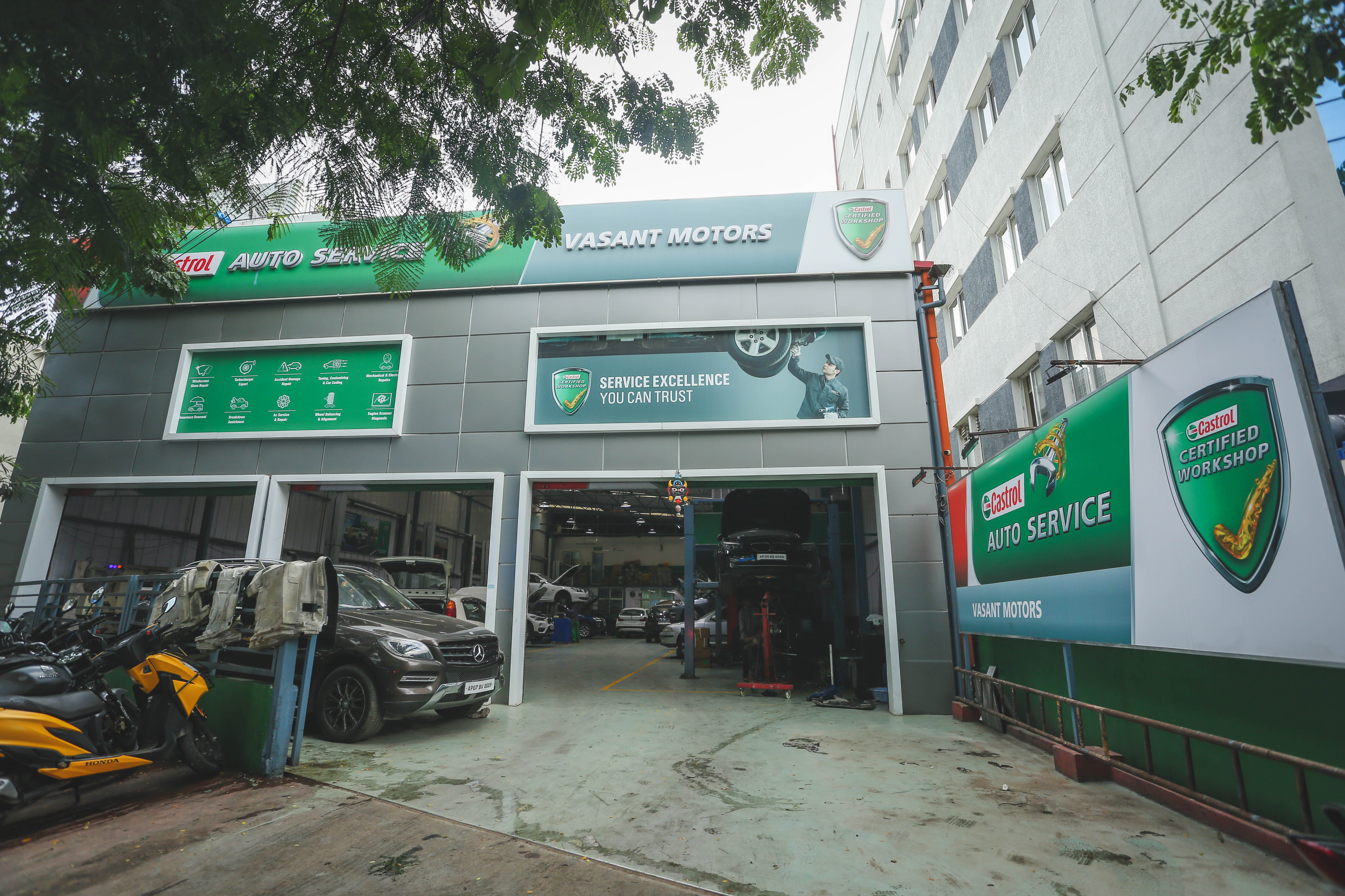 Castrol Auto Service - Kavuri Hills, Hyderabad