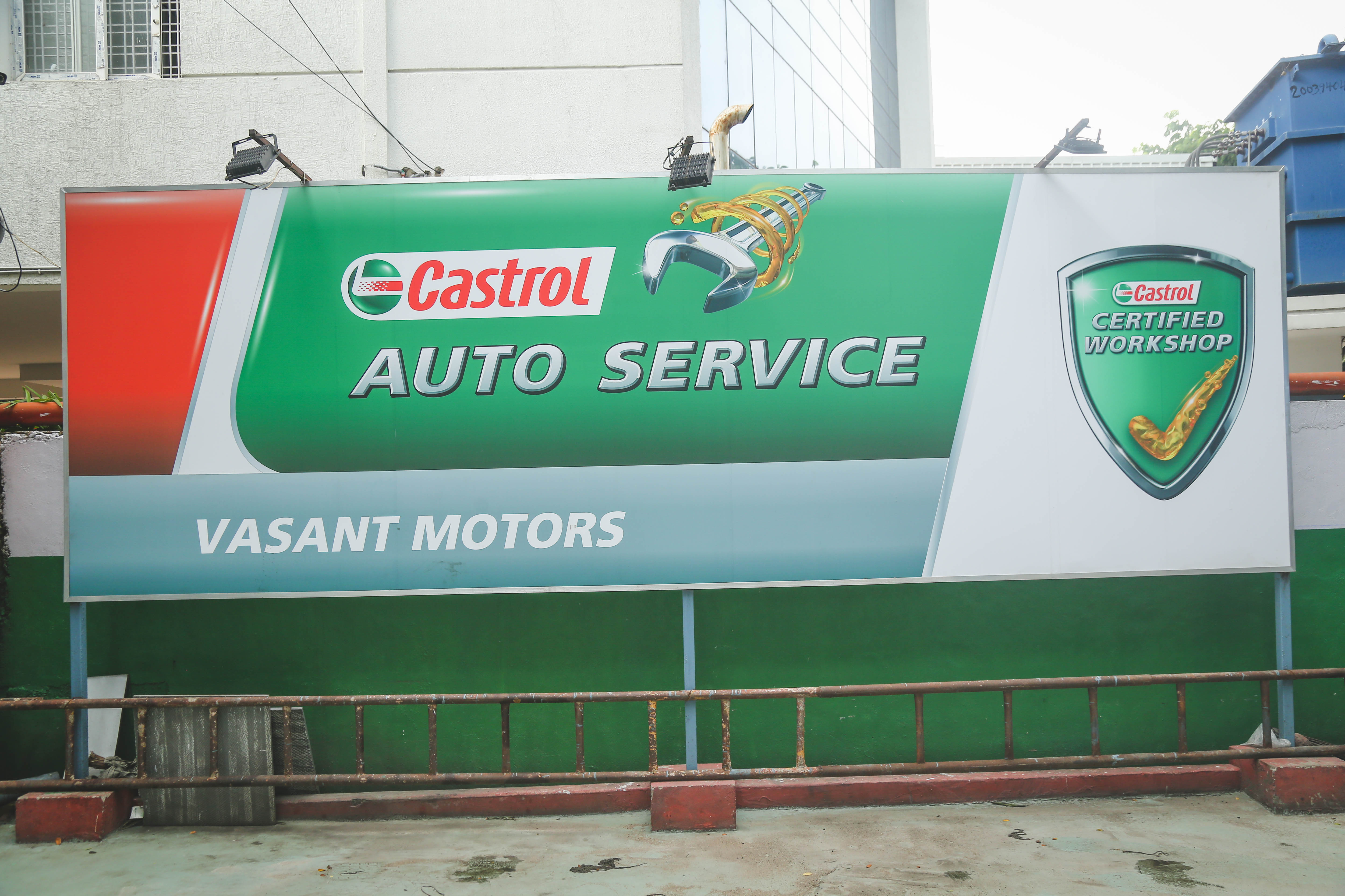 Castrol Auto Service - Kavuri Hills, Hyderabad
