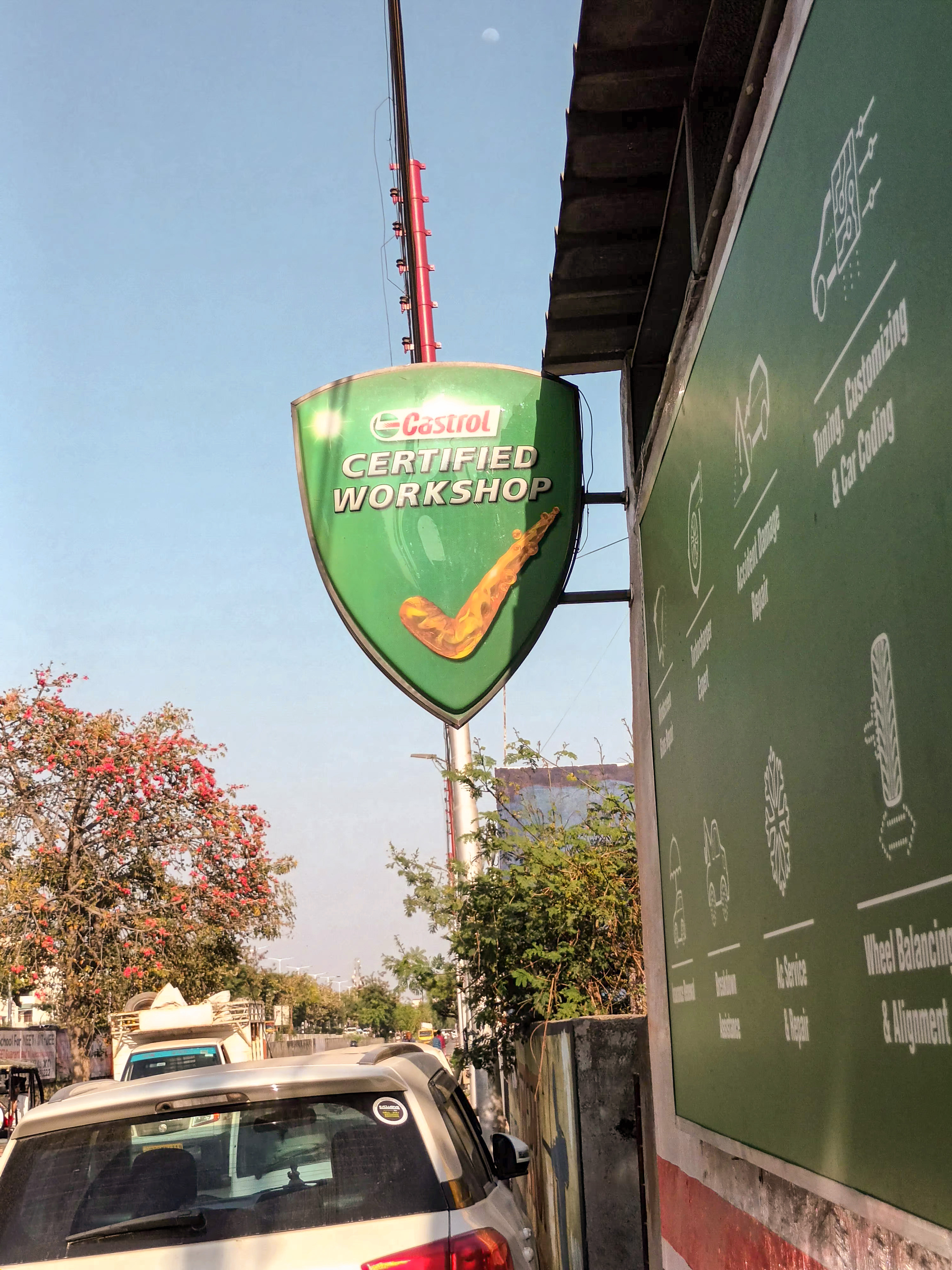 Castrol Auto Service - Shaheed Path, Lucknow
