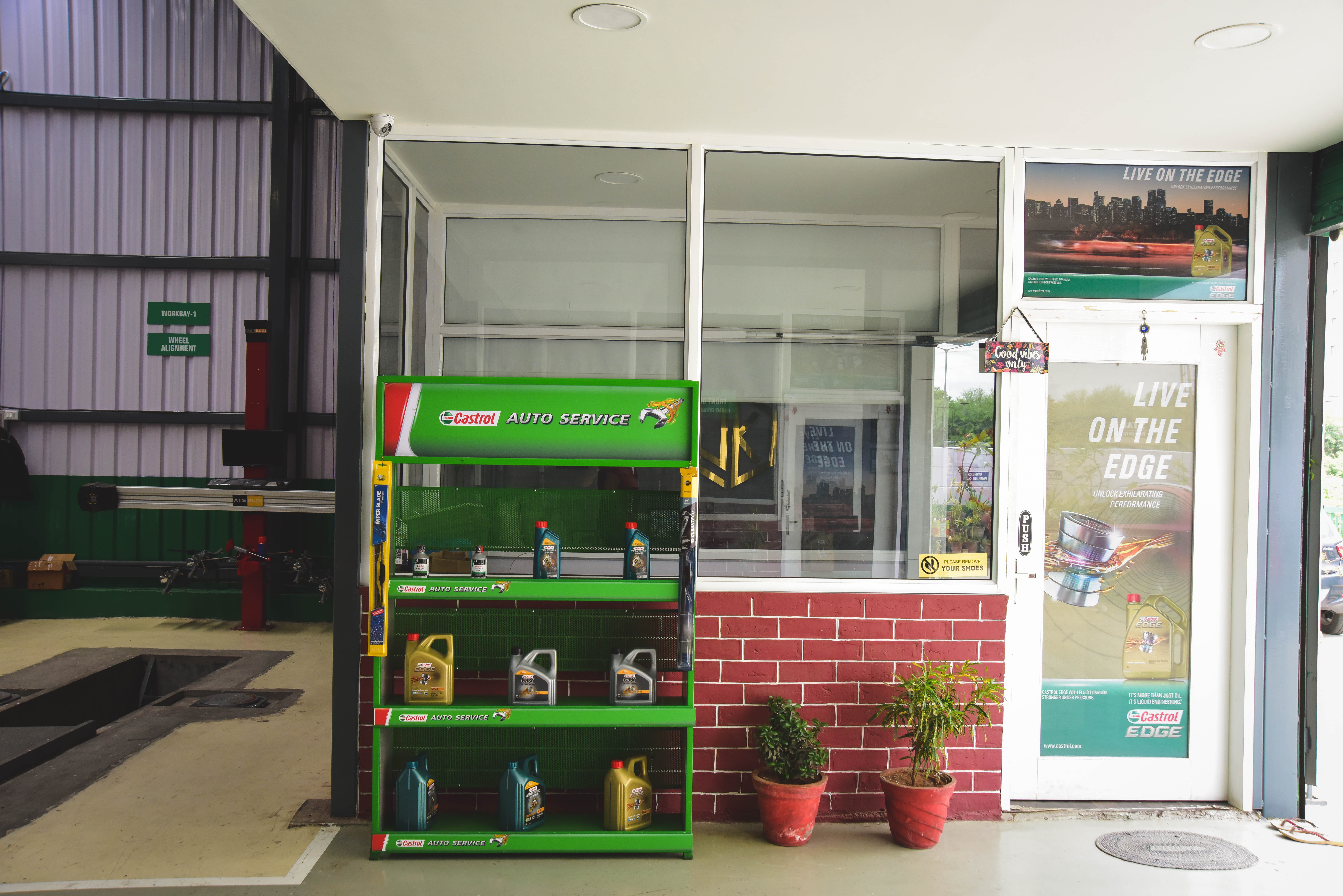 Castrol Auto Service - Vasna Bhayli Road, Vadodara