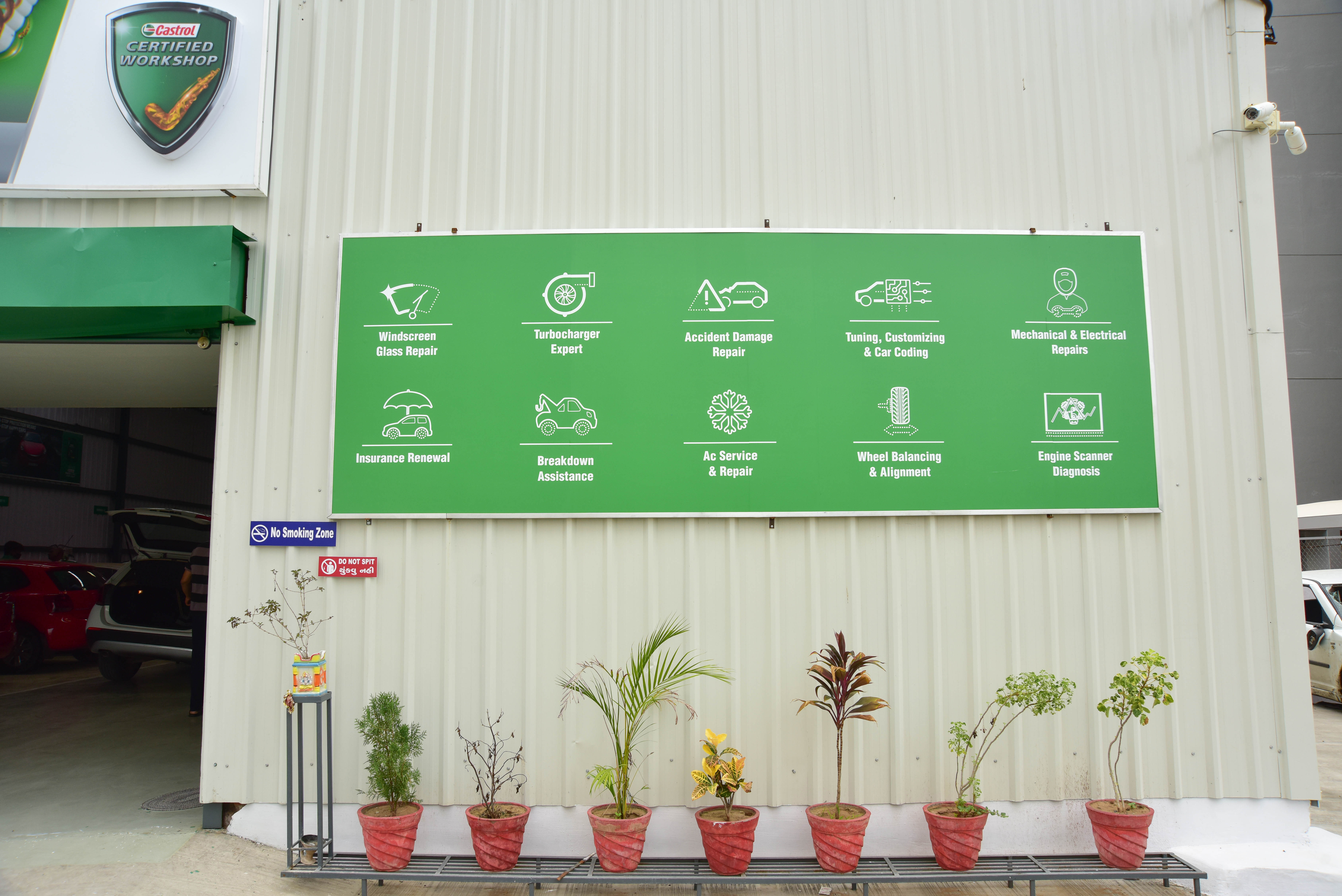 Castrol Auto Service - Vasna Bhayli Road, Vadodara