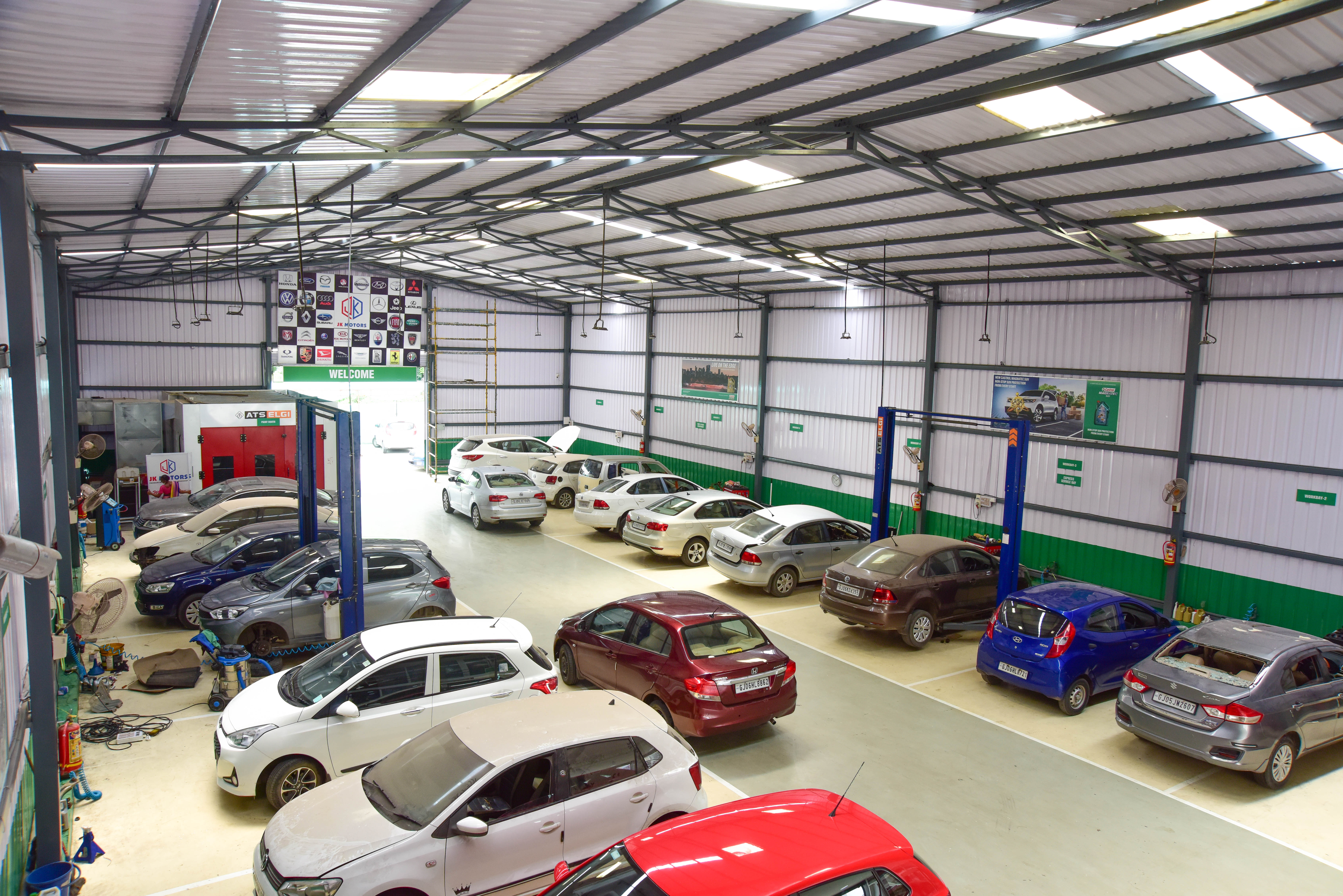 Castrol Auto Service - Vasna Bhayli Road, Vadodara