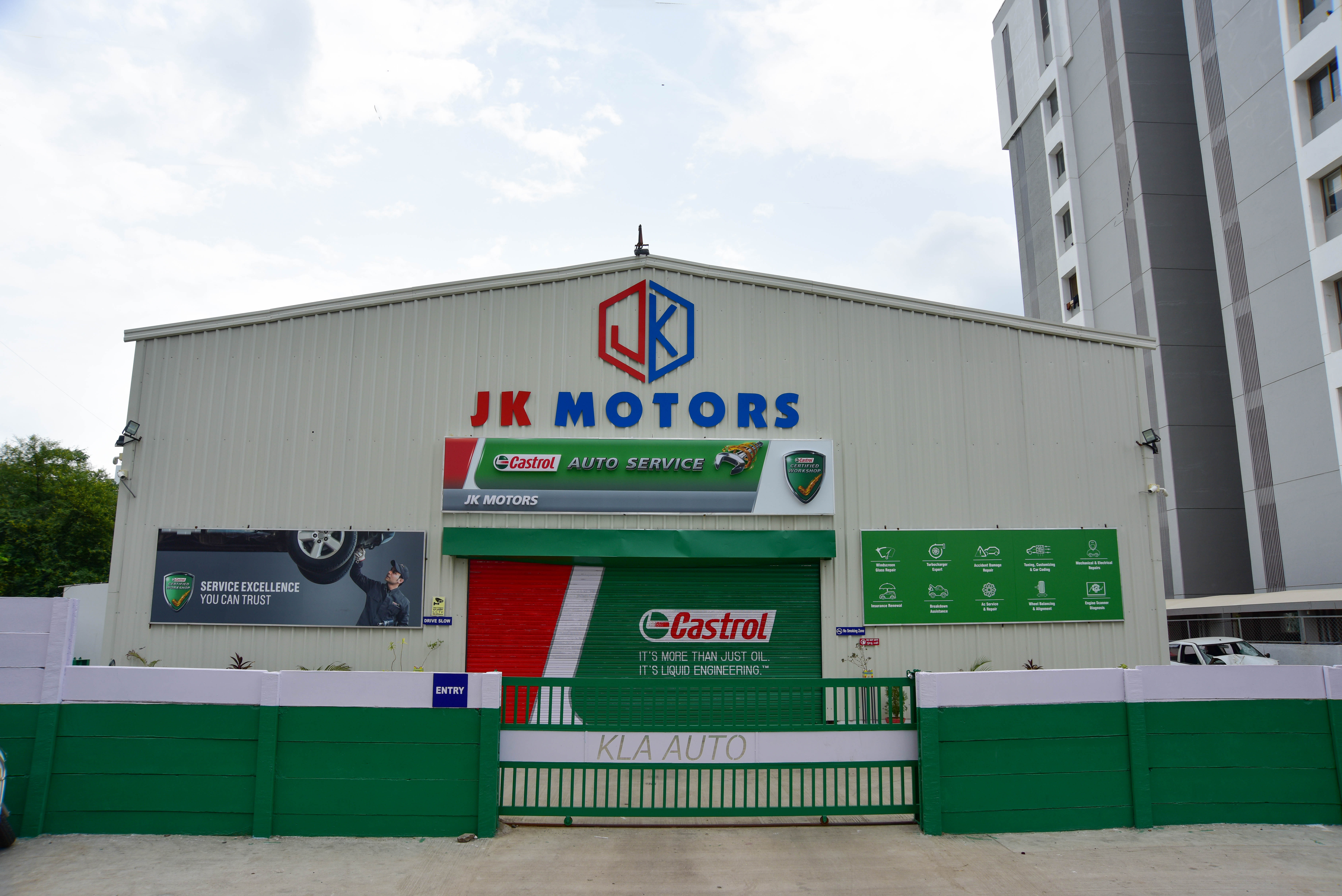 Castrol Auto Service - Vasna Bhayli Road, Vadodara