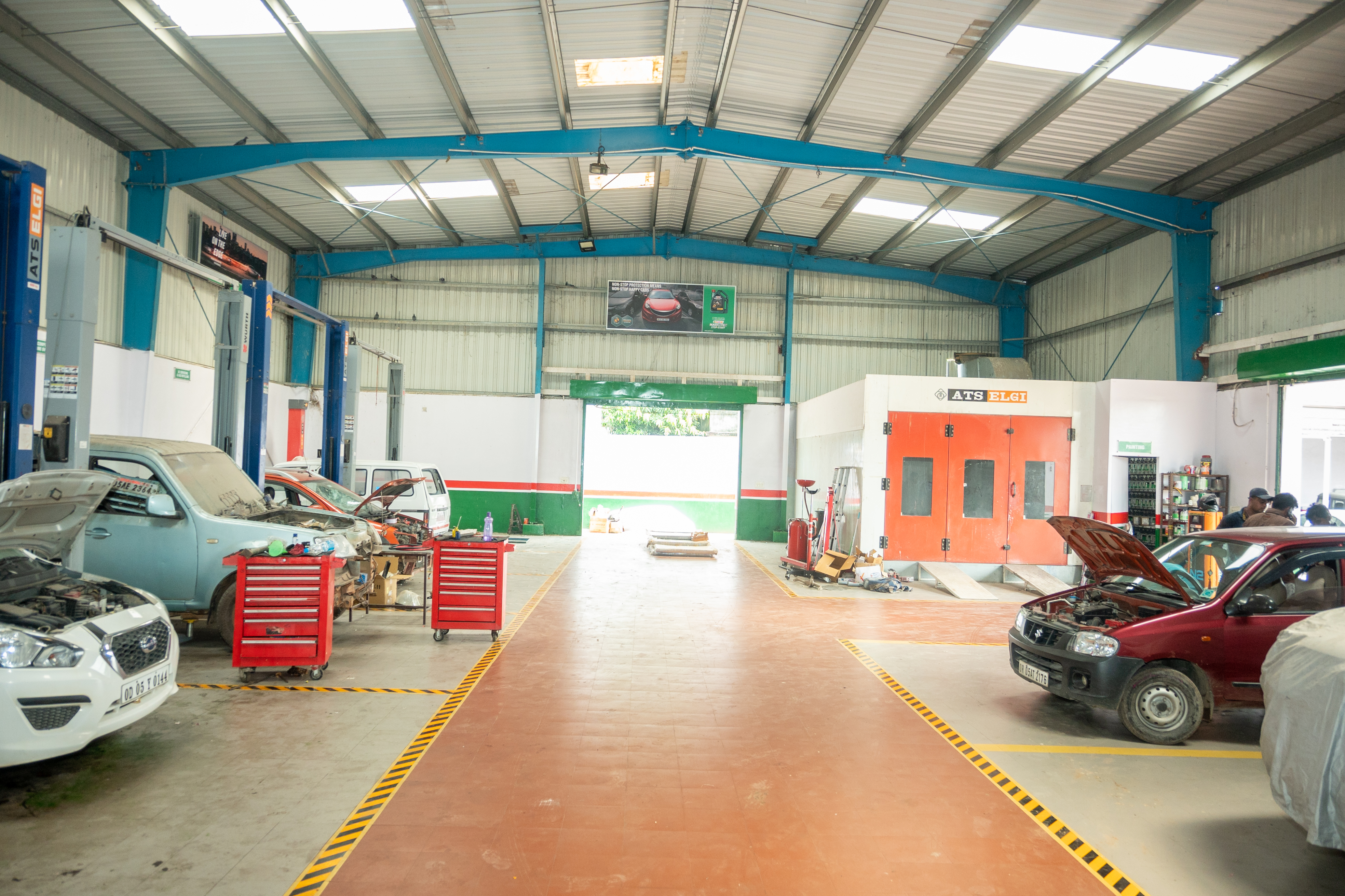 Castrol Auto Service - Chauliaganj Main Road, Cuttack