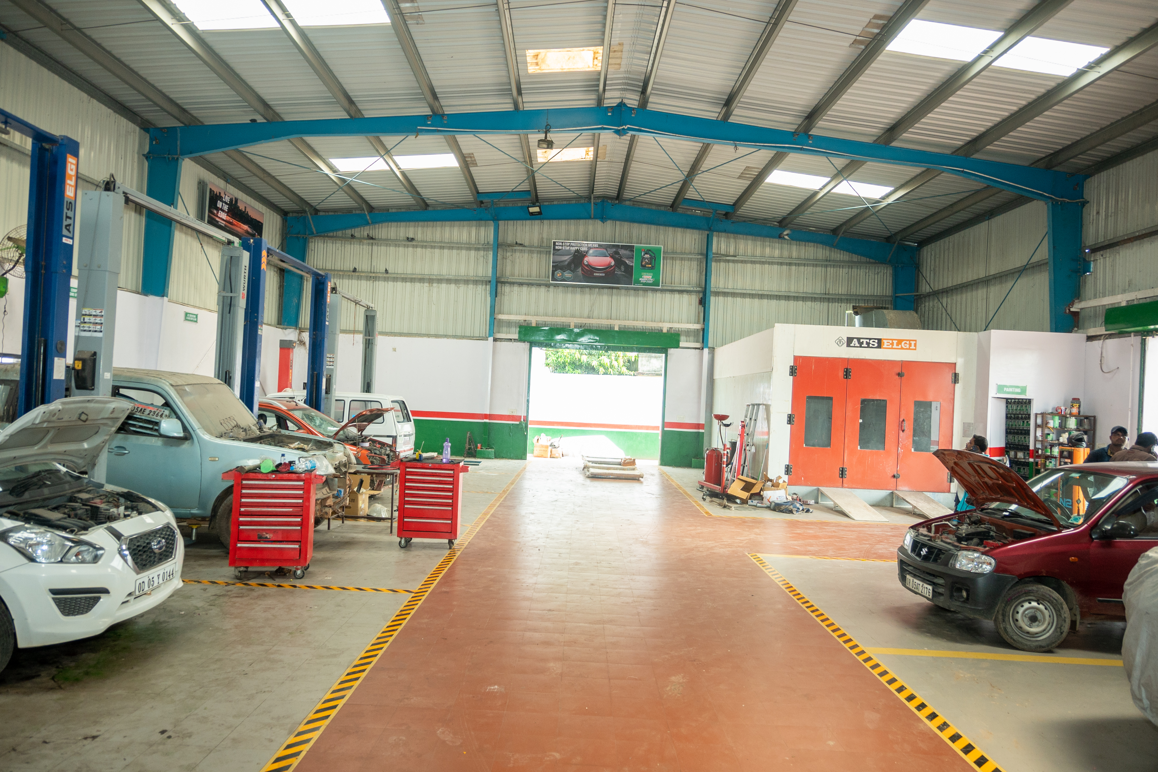 Castrol Auto Service - Chauliaganj Main Road, Cuttack