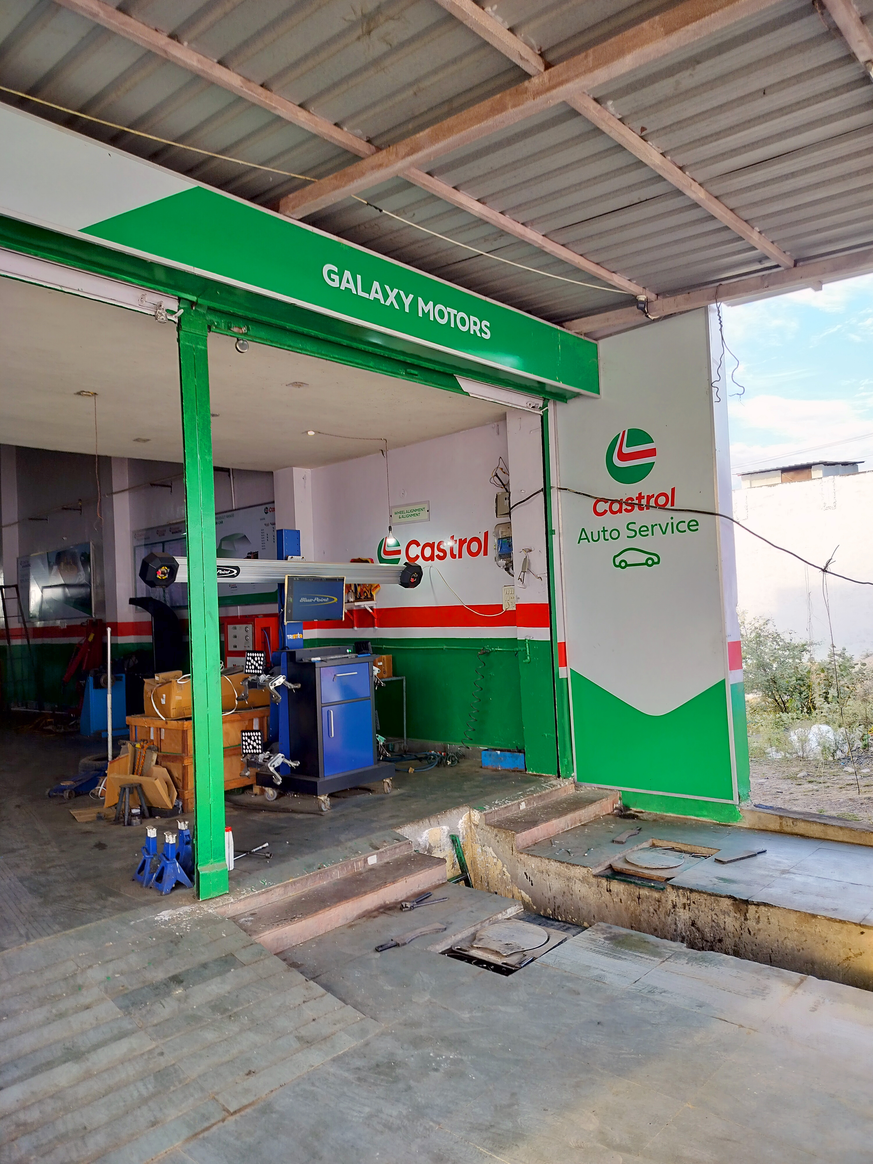 Castrol Auto Service - Railway Gate Rasuliya, Narmadapuram