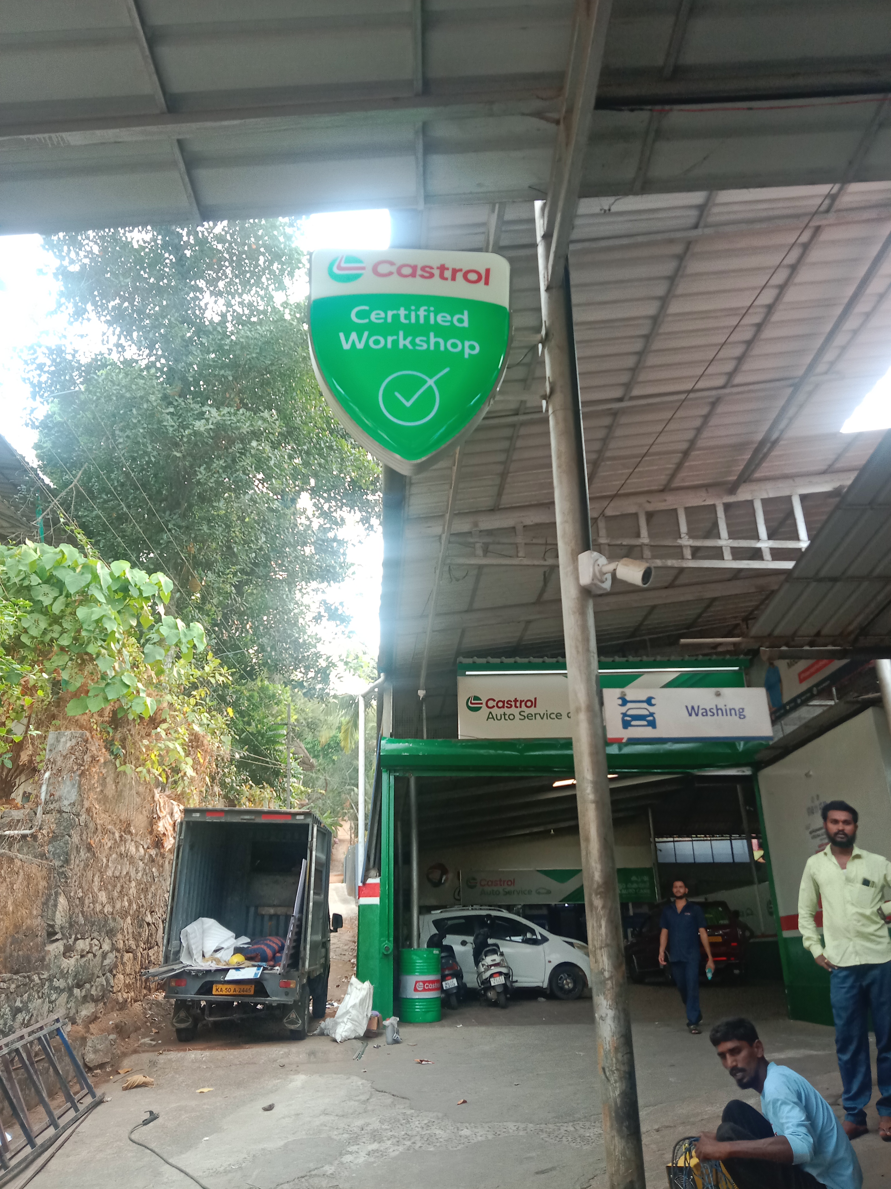 Castrol Auto Service - Menhaniam, Perambra