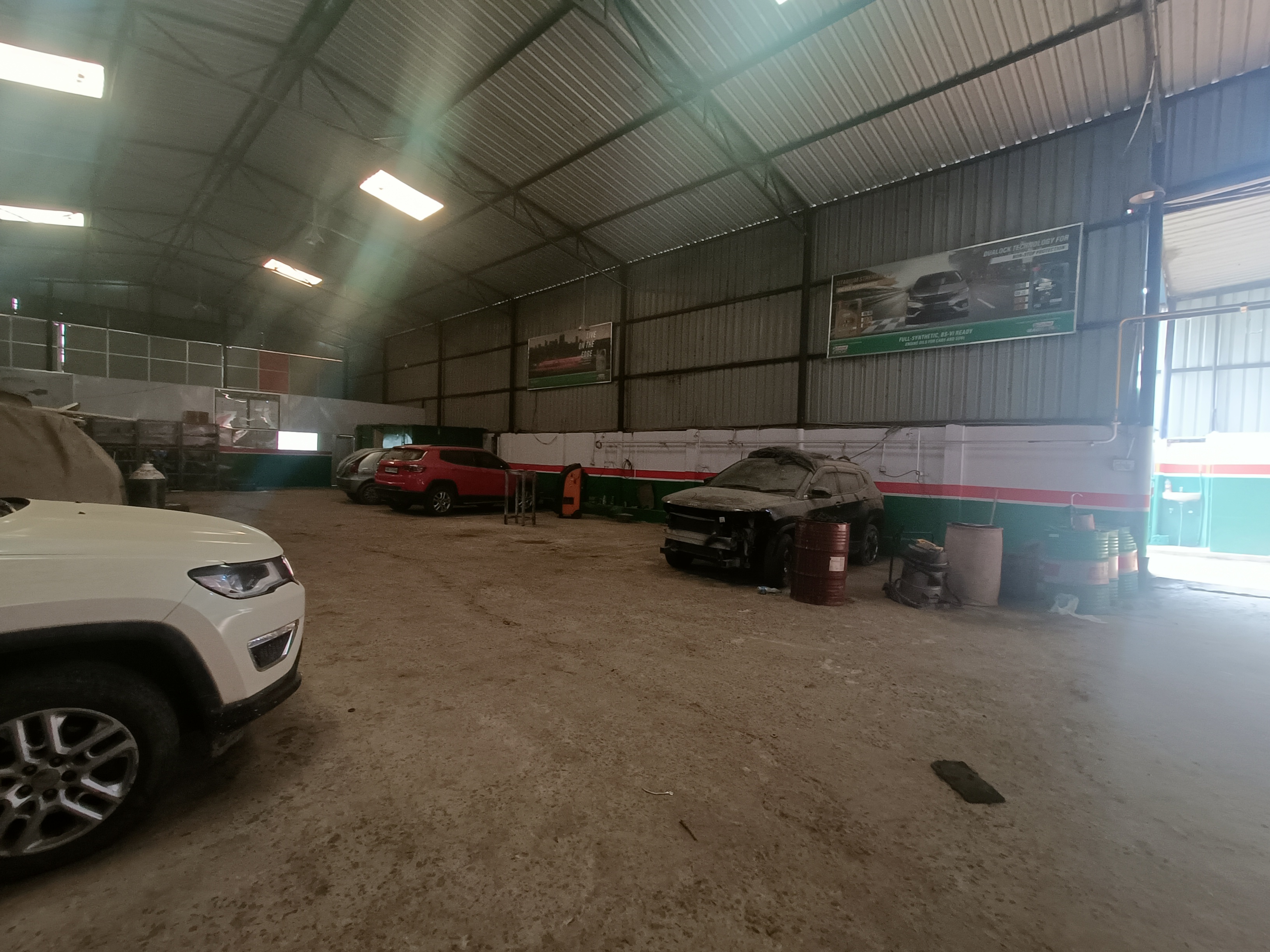 Castrol Auto Service - Phaijawa, Patna